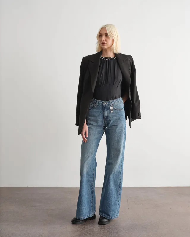 Pantalone in denim cinque tasche sold by Jijil