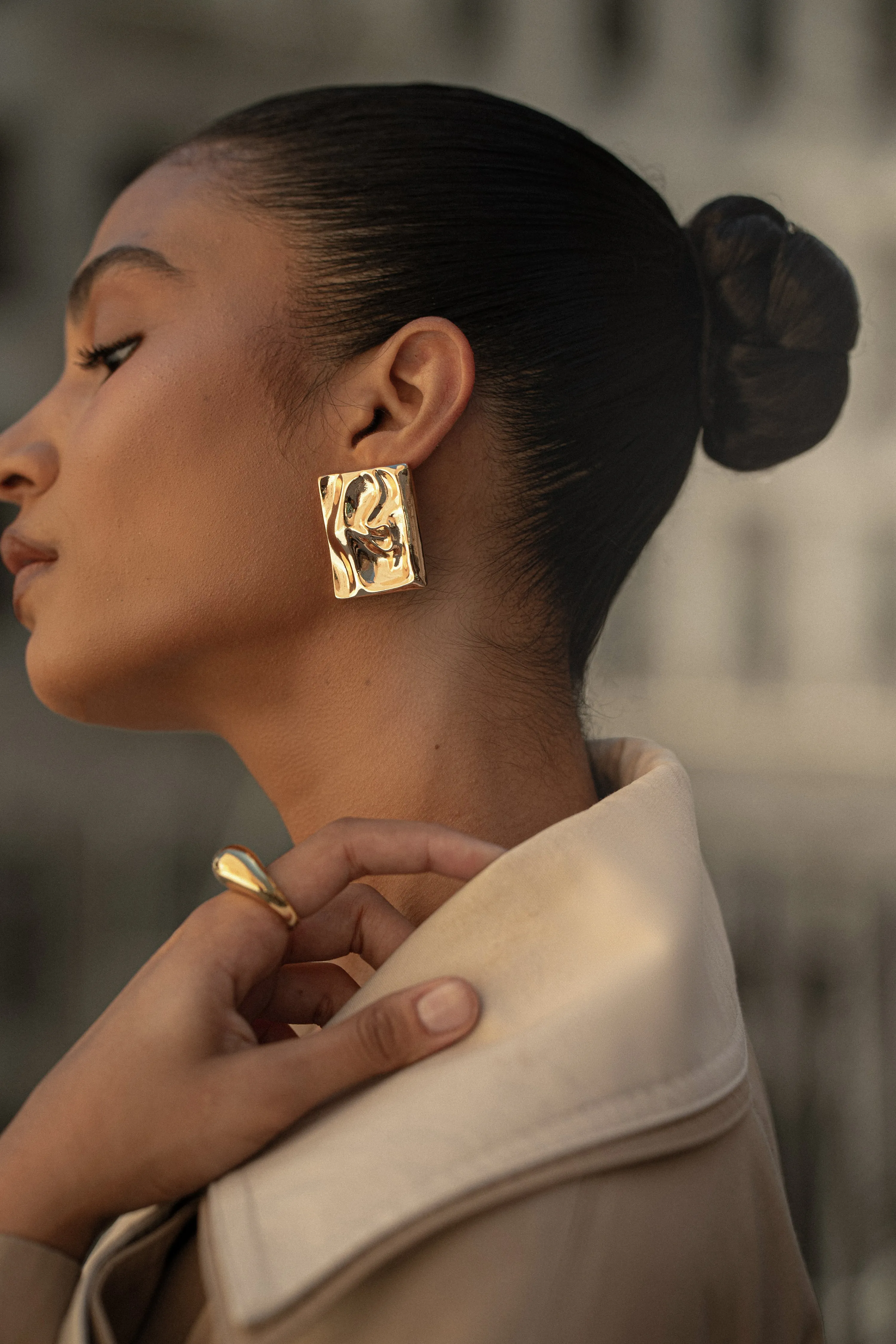 Gold Regina Texture Earrings sold by JLUXLABEL product image thumbnail 3