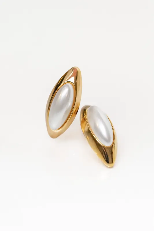 Gold Plaza Almond Shape Earring sold by JLUXLABEL