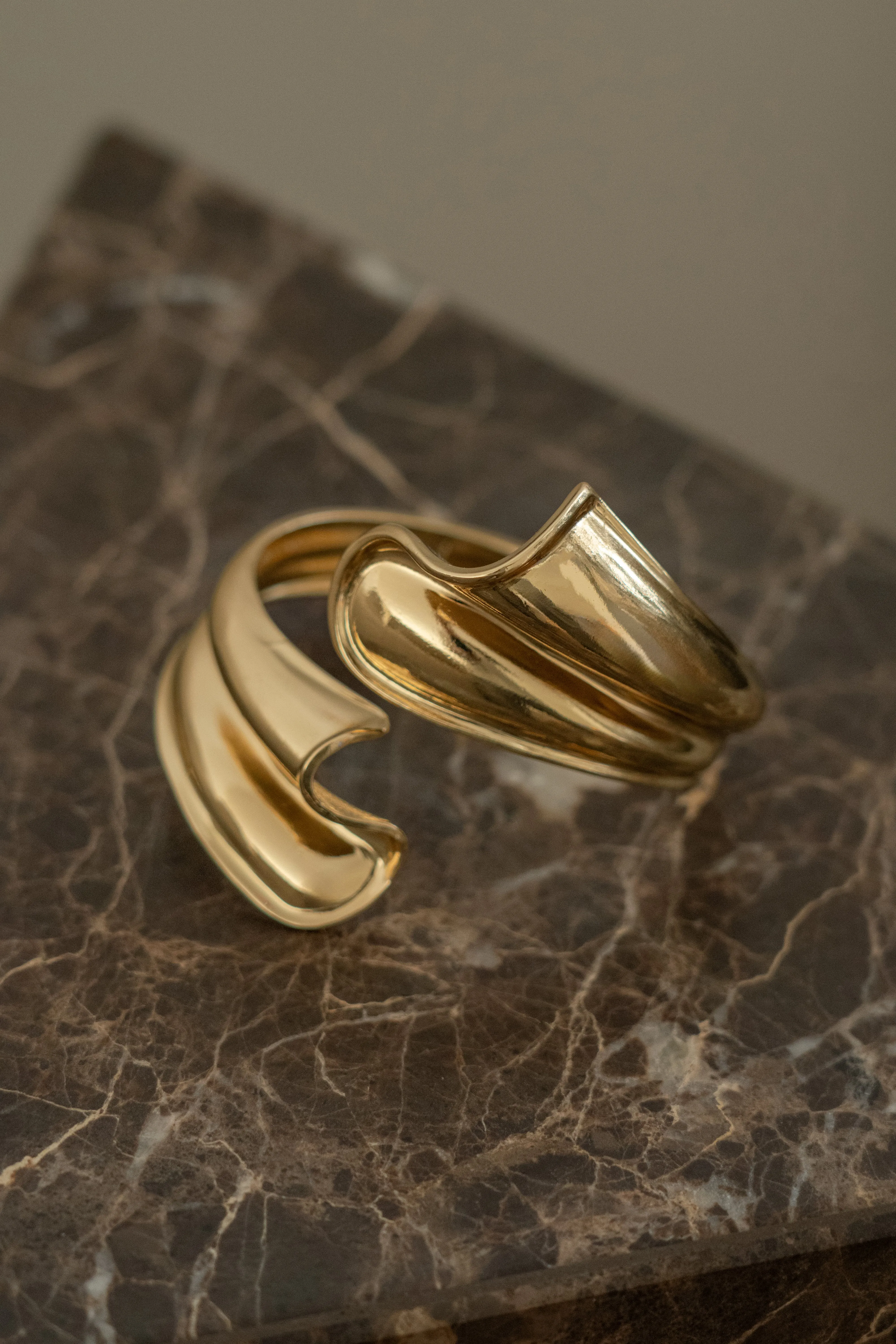 Gold Lavo Hinge Bracelet sold by JLUXLABEL product image thumbnail 4
