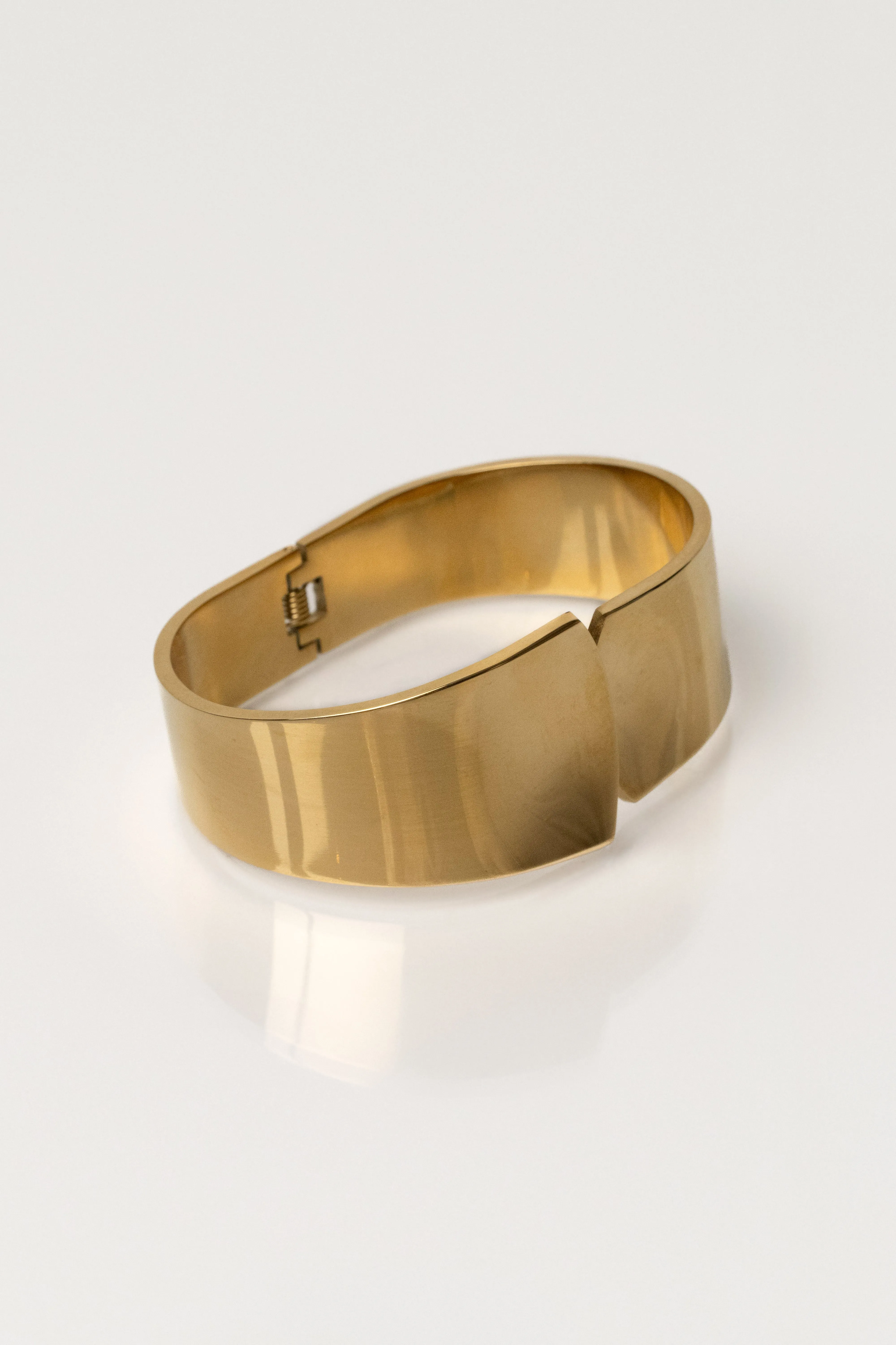Gold Baha Hinge Bracelet sold by JLUXLABEL product image thumbnail 2