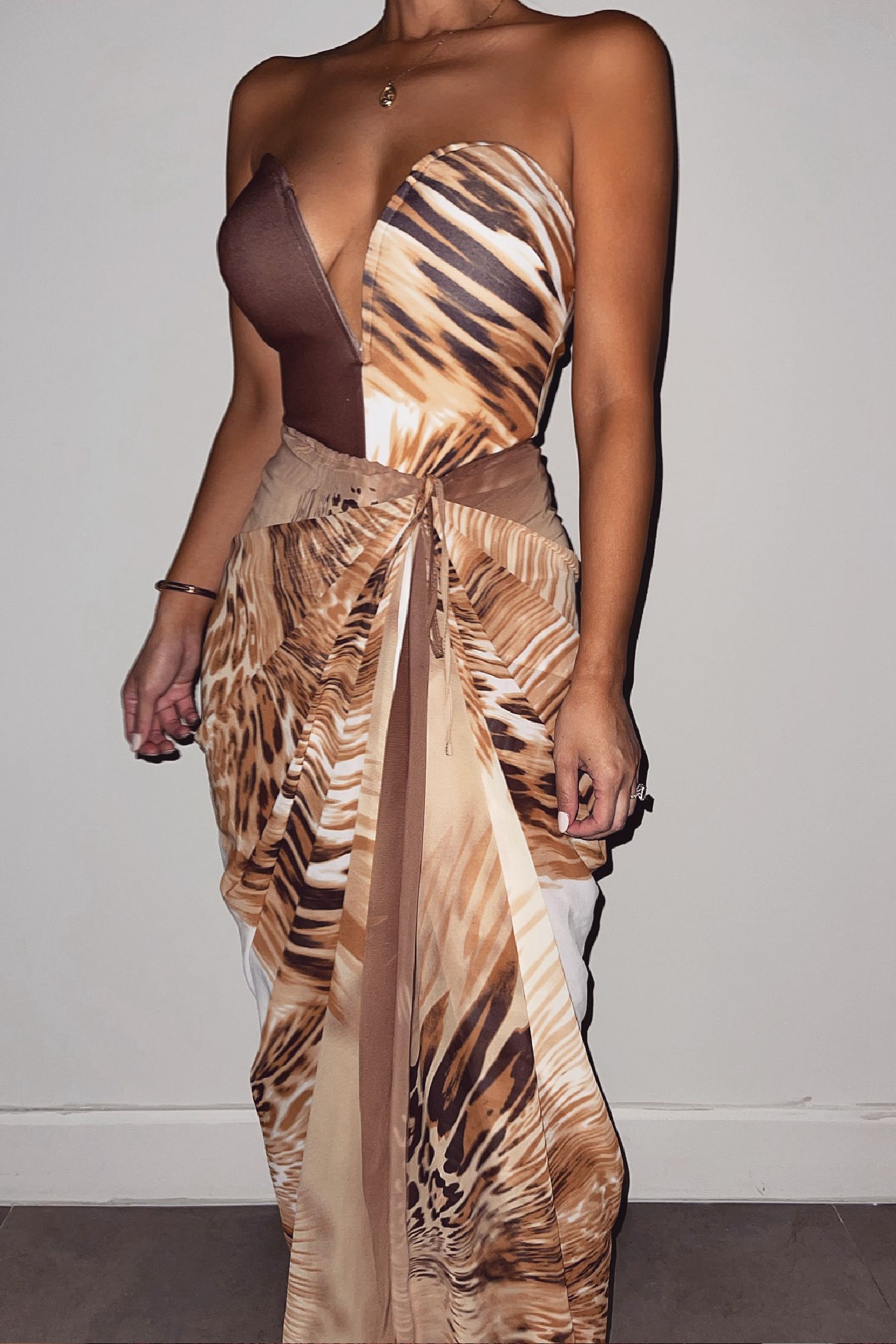 Tan Versailles Sweetheart Maxi Skirt Set sold by JLUXLABEL product image thumbnail 5