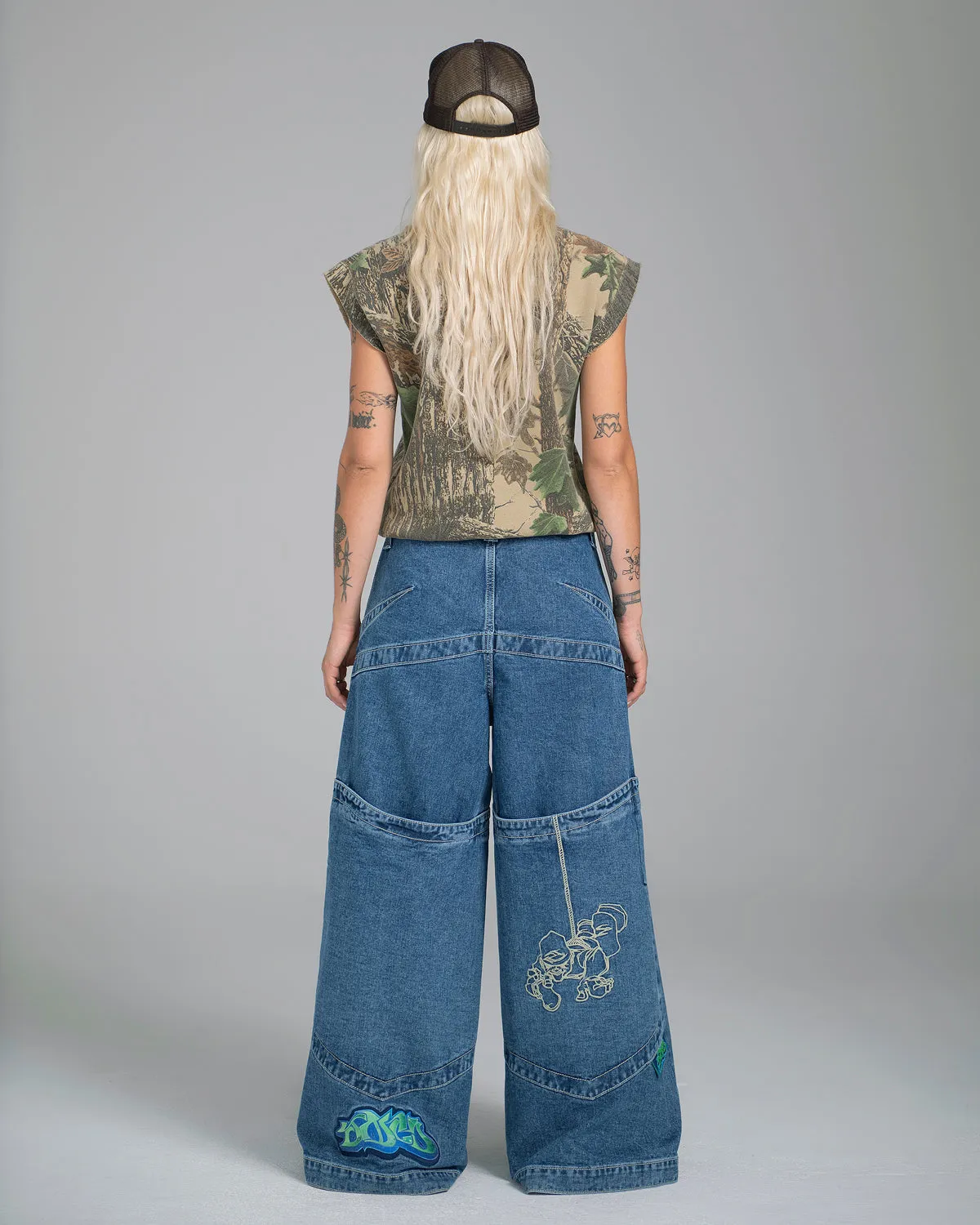 W Hangin'. 34". Dark Stone. sold by JNCO product image thumbnail 2