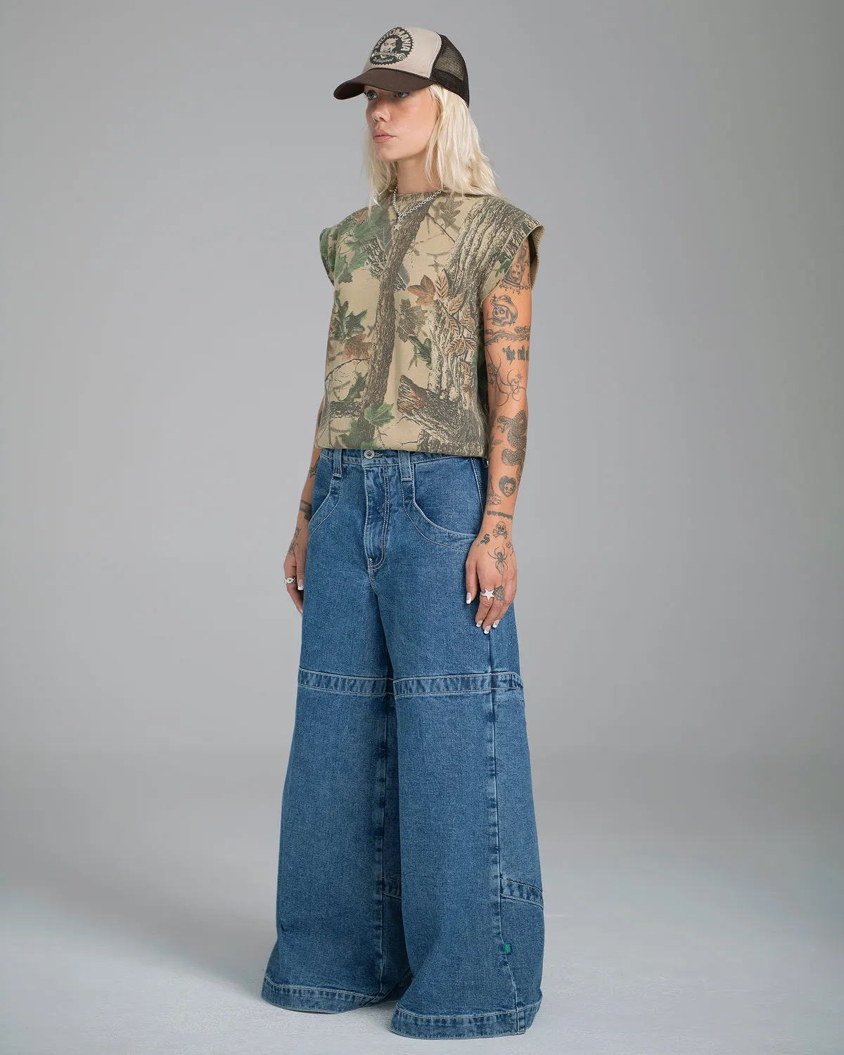 W Hangin'. 34". Dark Stone. sold by JNCO product image thumbnail 3