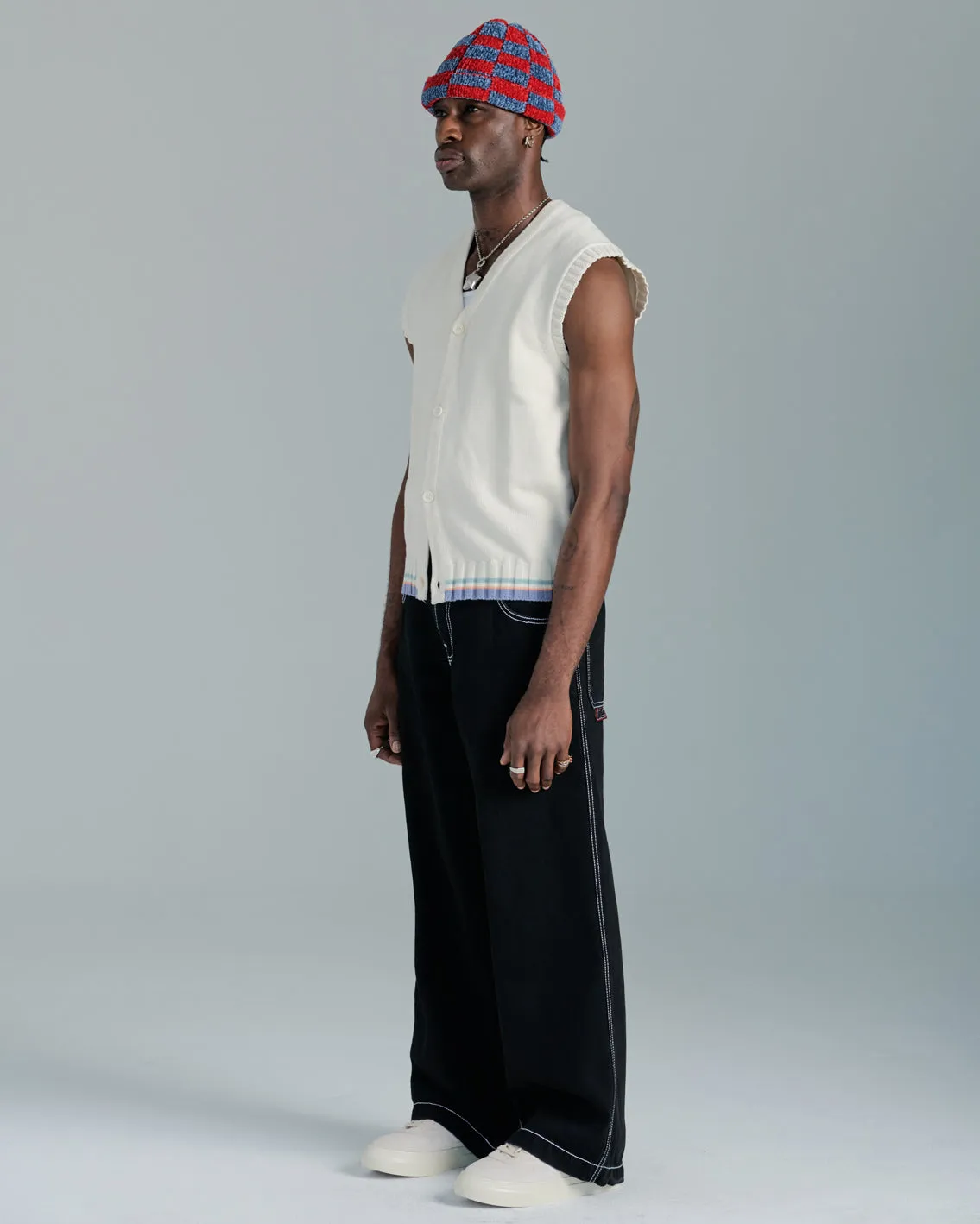 179 Pipes. 23". Jet Black. sold by JNCO product image thumbnail 3