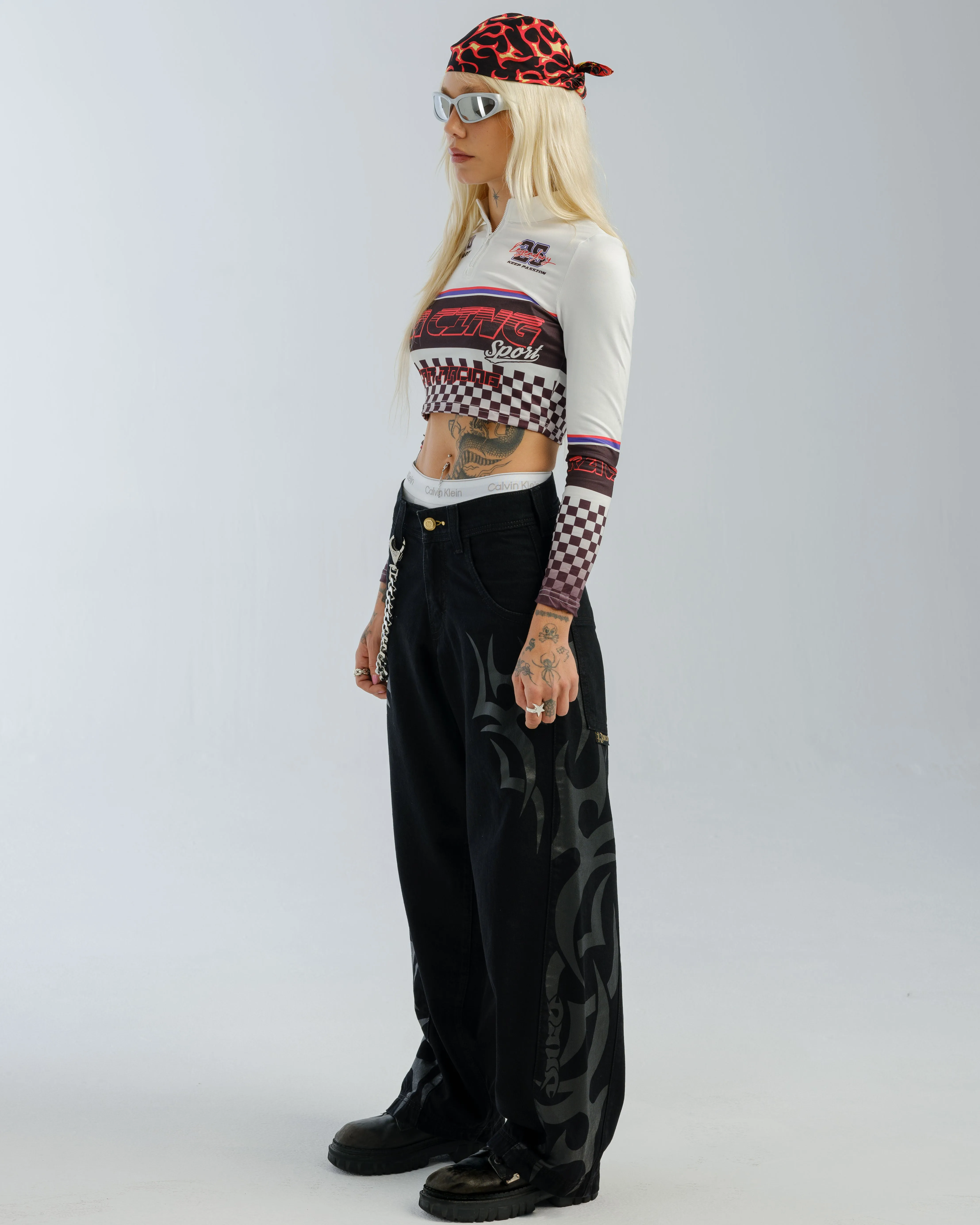 W High Roller. 21". Jet Black. sold by JNCO product image thumbnail 3