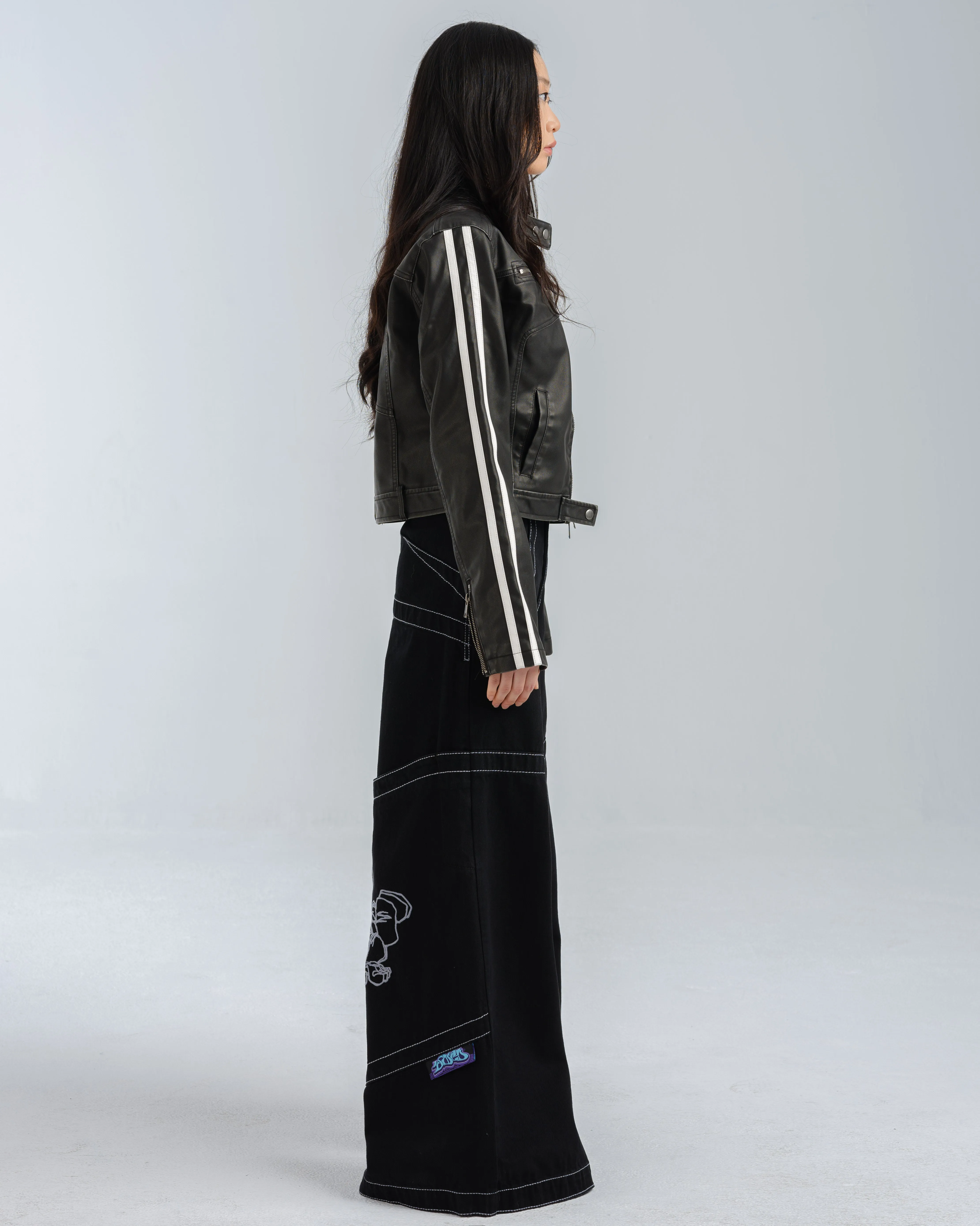 W Hangin'. 34". Jet Black. sold by JNCO product image thumbnail 5