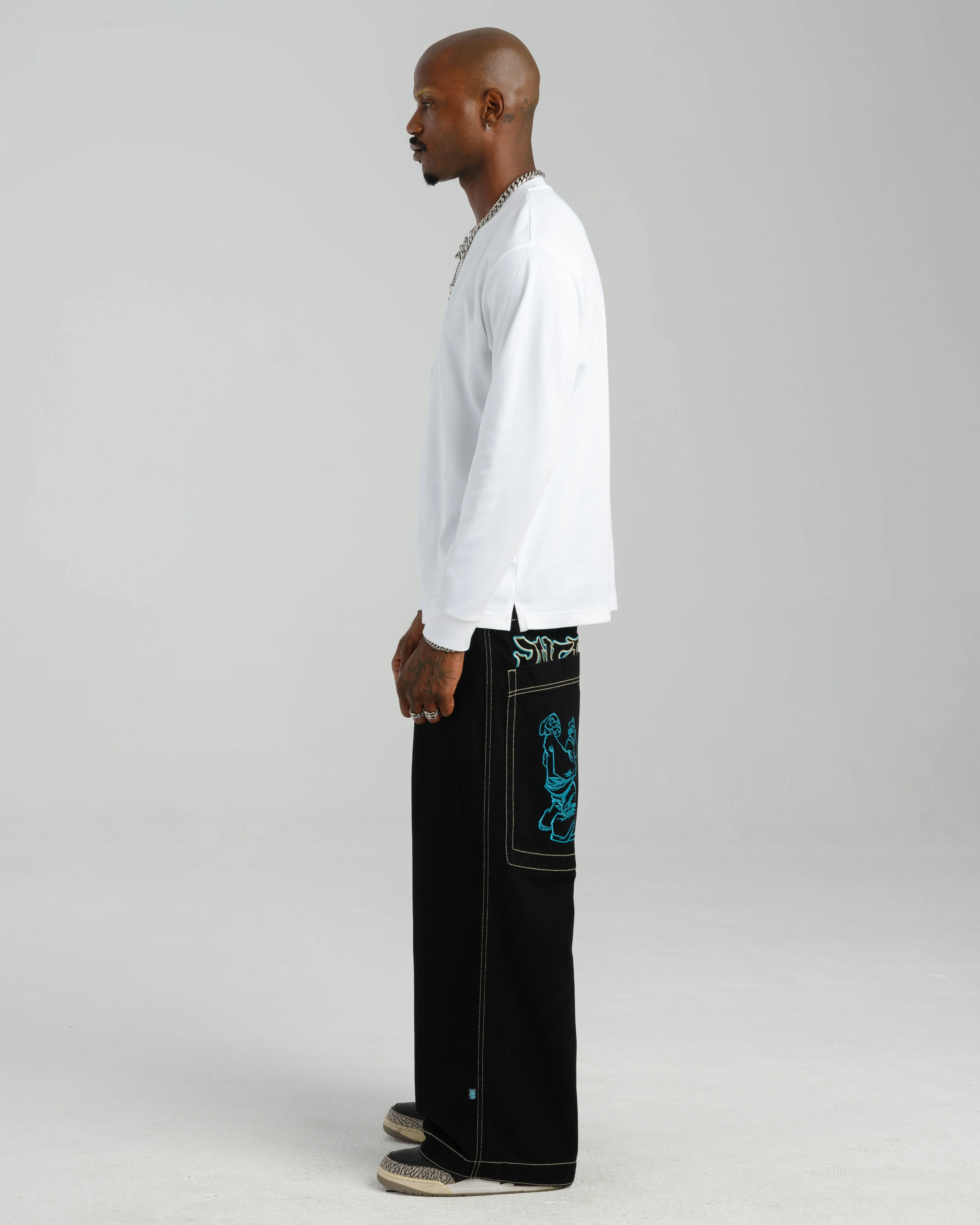 Artistical Uprising. 26". Jet Black. sold by JNCO product image thumbnail 4
