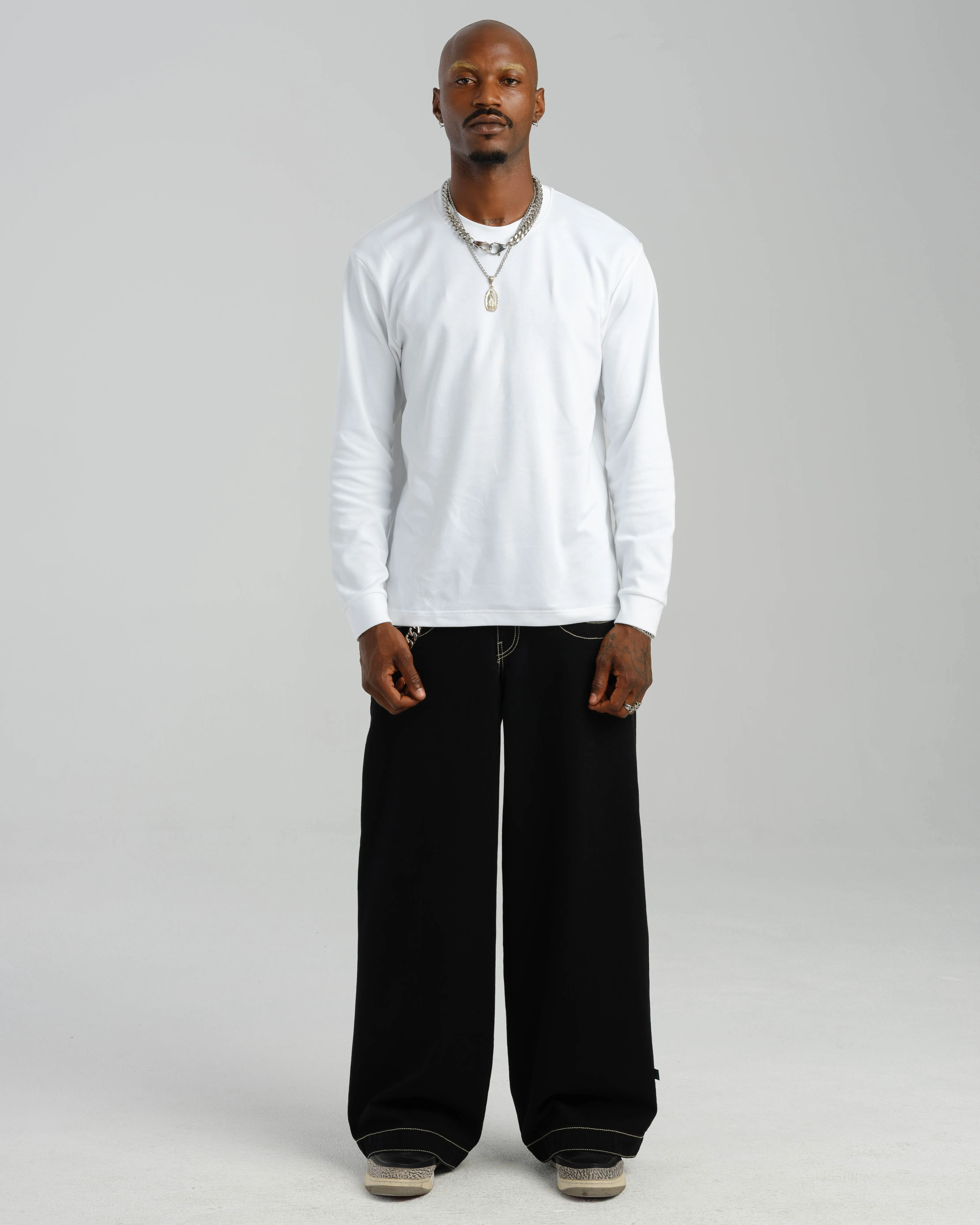 Artistical Uprising. 26". Jet Black. sold by JNCO