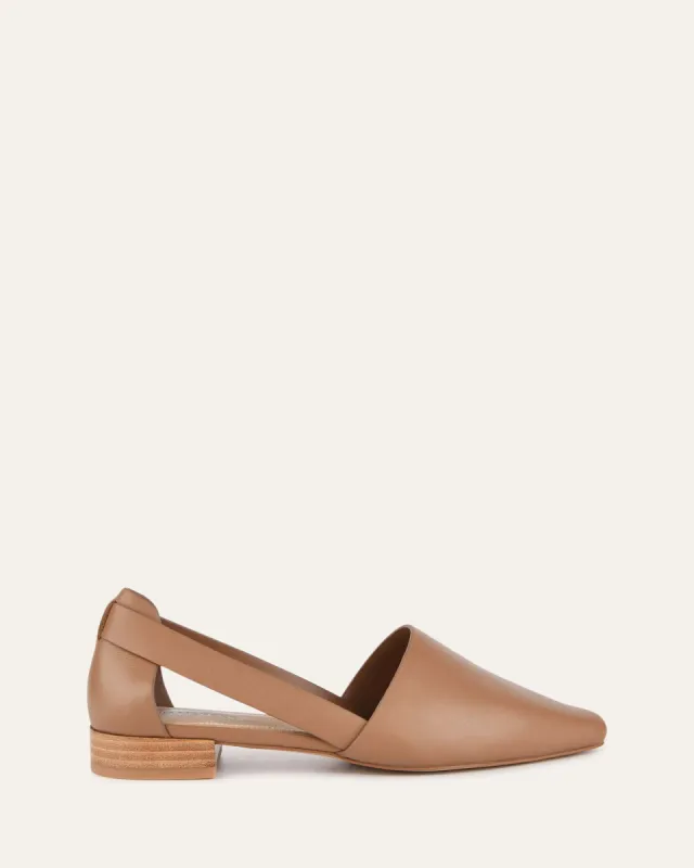 WILLA CASUAL FLATS CARAMEL LEATHER sold by Jo Mercer