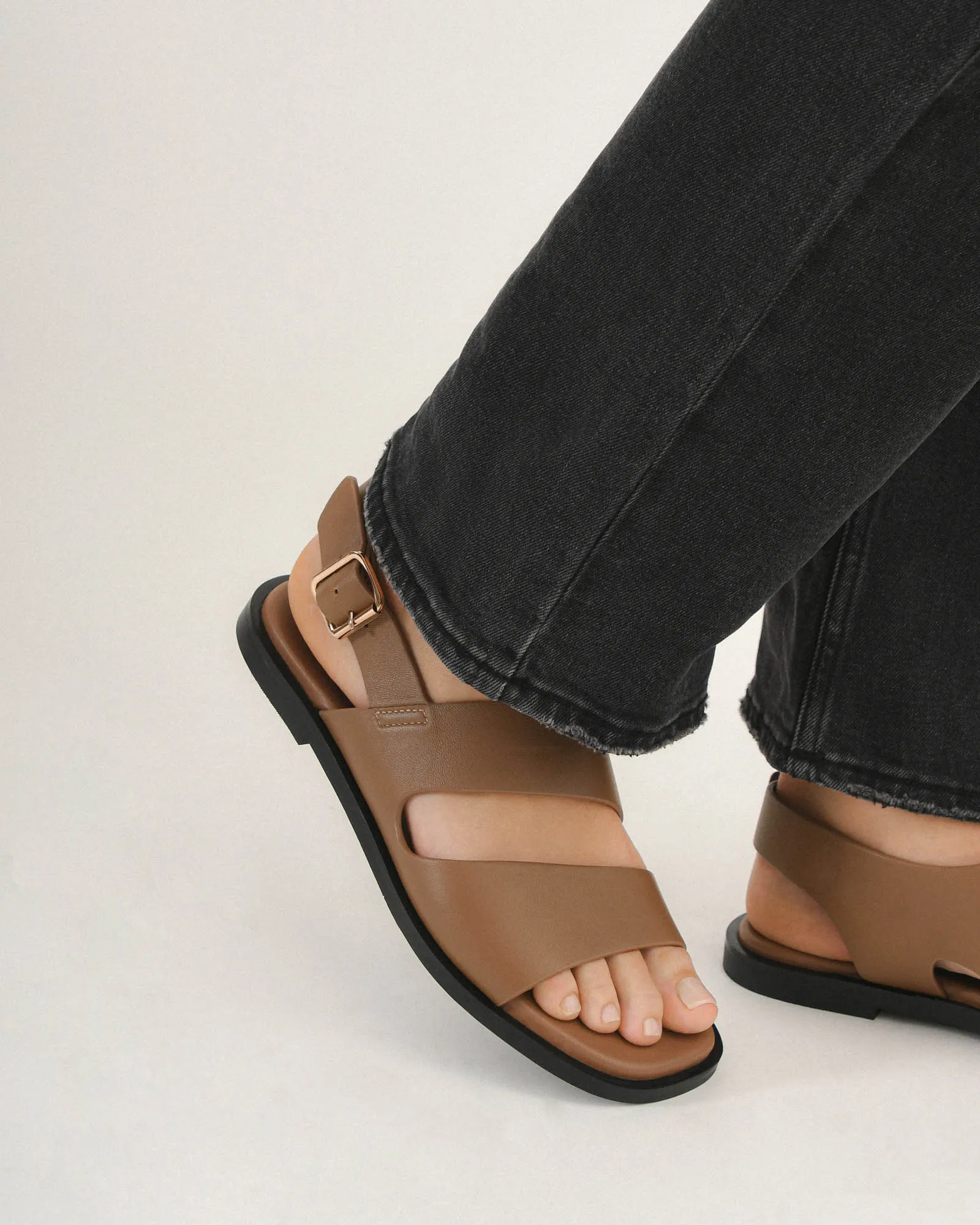 SADIE FLAT SANDALS CARAMEL LEATHER sold by Jo Mercer product image thumbnail 2