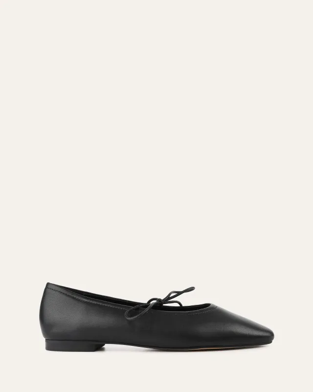 PETAL CASUAL FLATS BLACK LEATHER sold by Jo Mercer