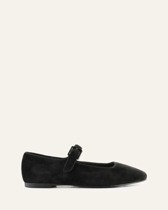 SERAFINA CASUAL FLATS BLACK VELVET sold by Jo Mercer
