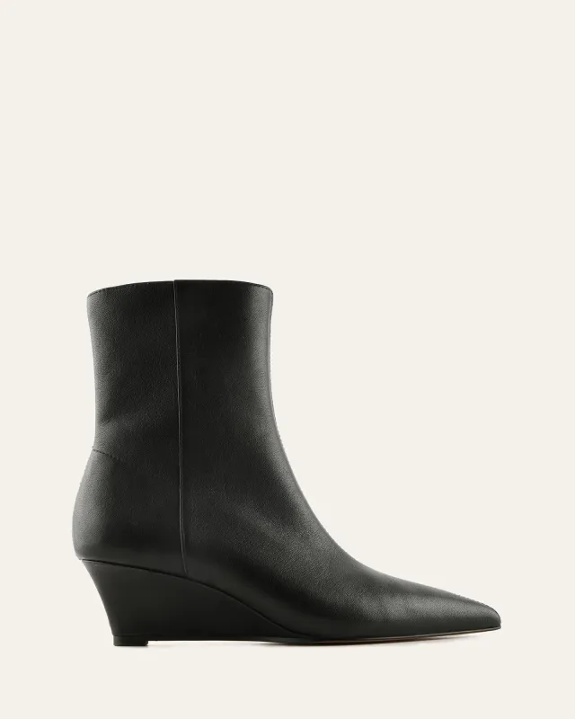 WALTON LOW ANKLE BOOTS BLACK LEATHER made by Jo Mercer