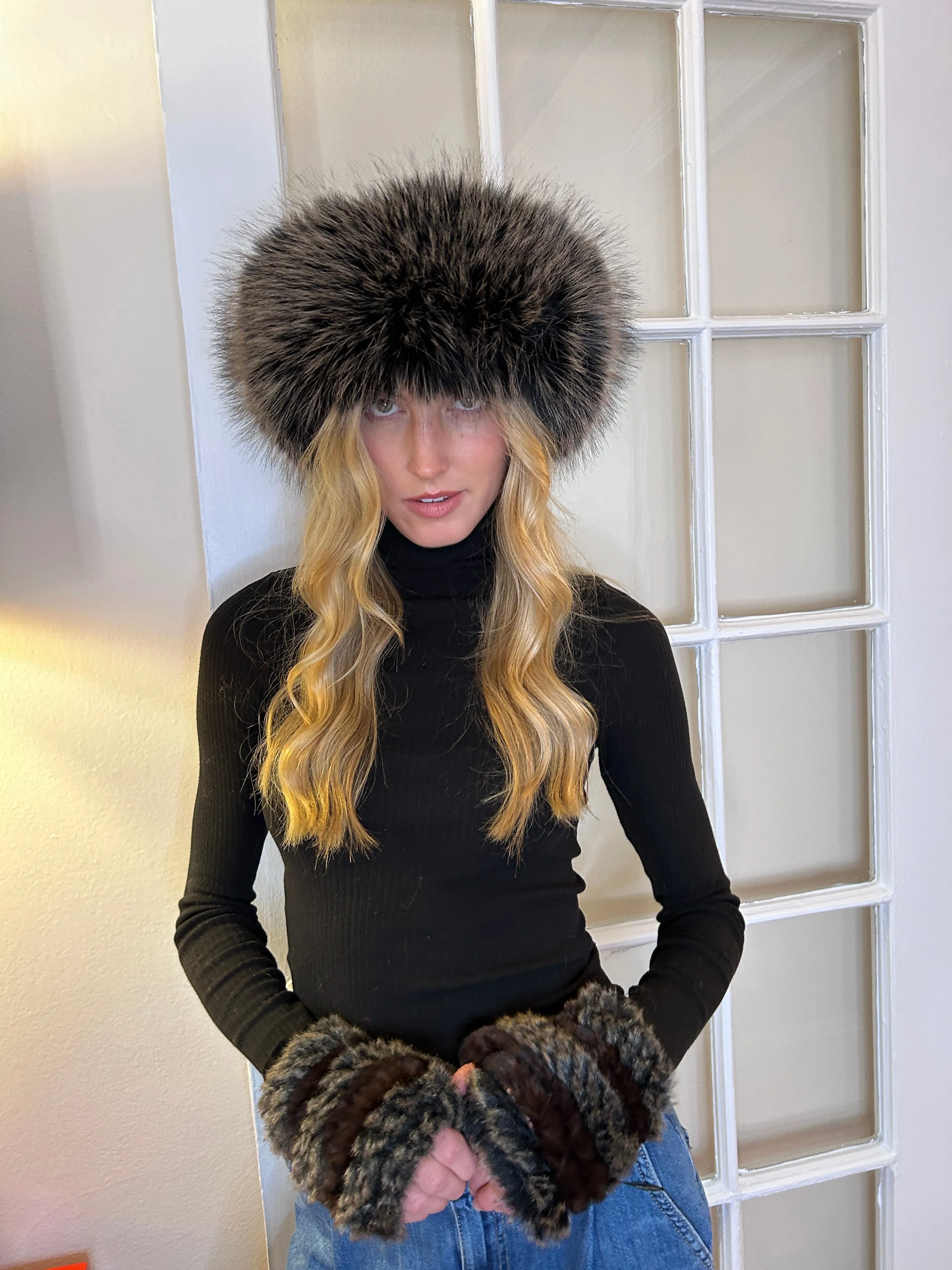 The Rosa Roller Hat sold by jocelyn product image thumbnail 2