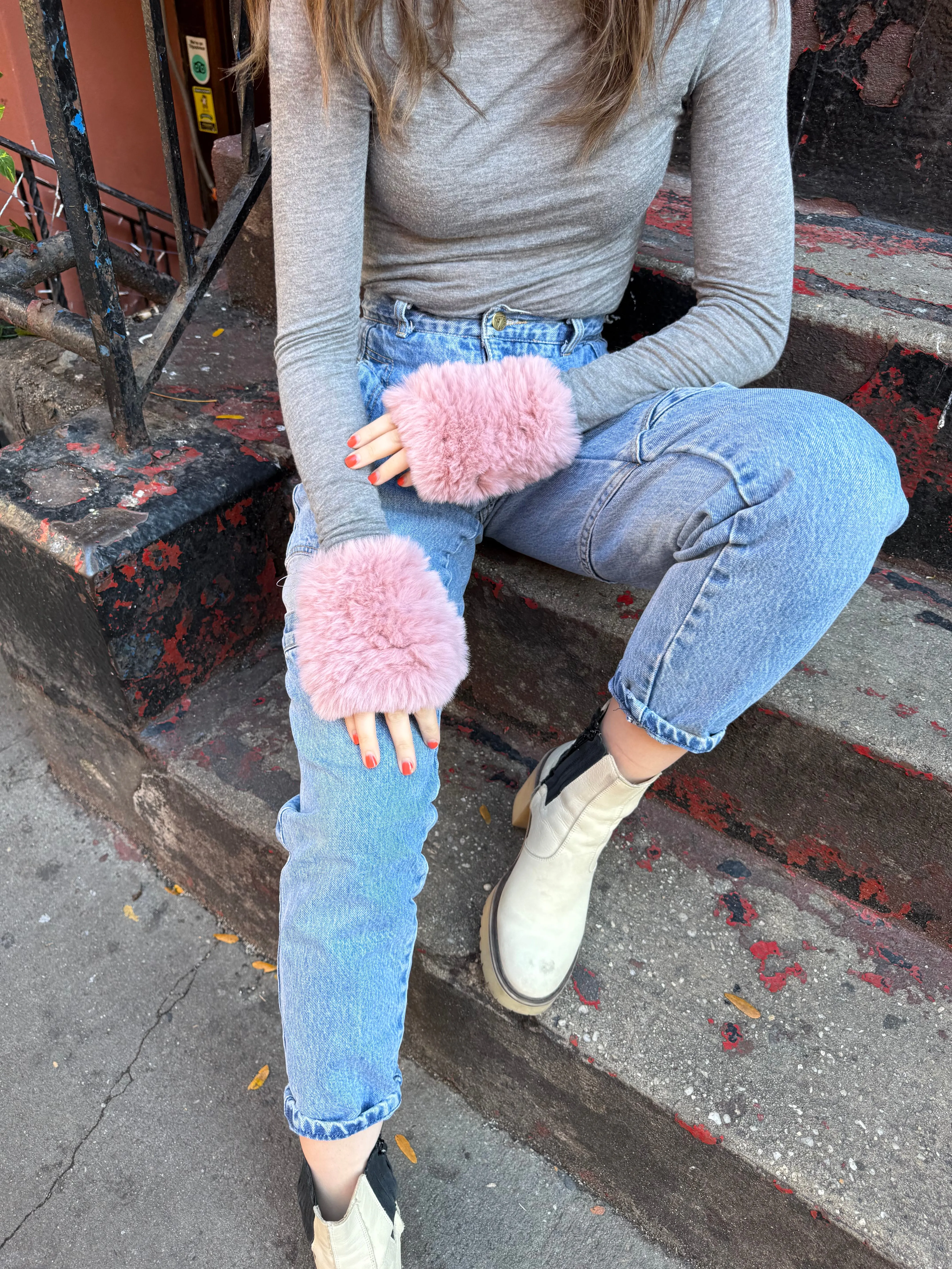 The Superfluff Mittens Blush sold by jocelyn product image thumbnail 2