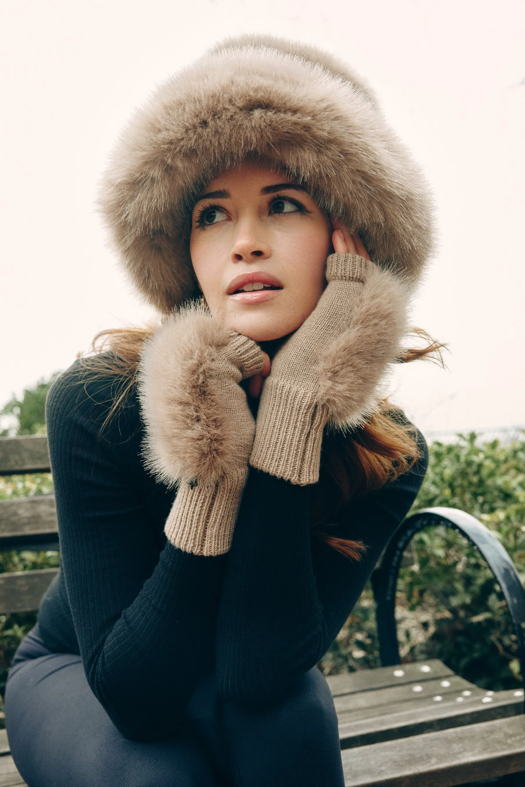 The Kush Mittens Palomino sold by jocelyn product image thumbnail 2