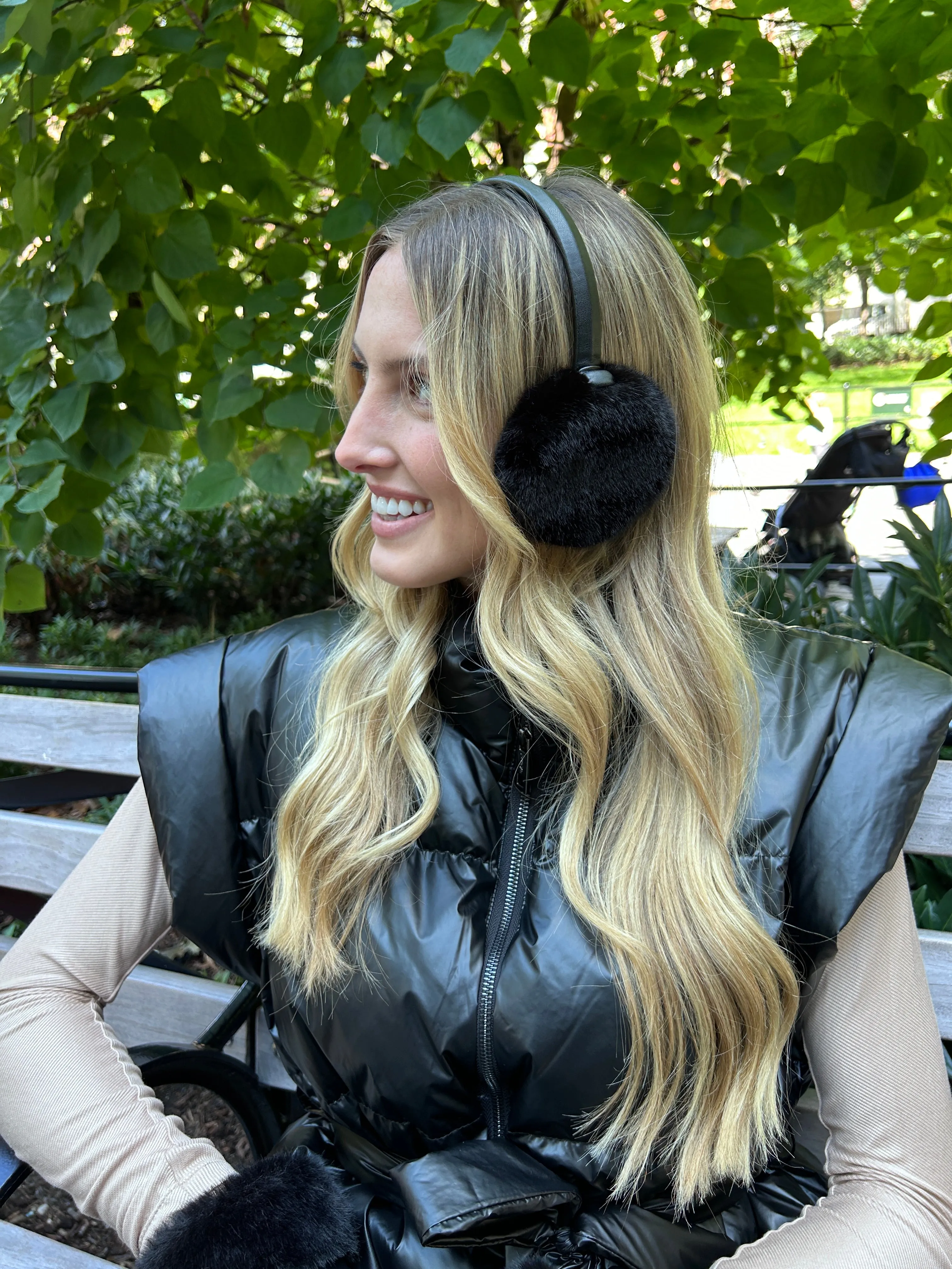 The Black Gstaad Earmuffs sold by jocelyn product image thumbnail 2