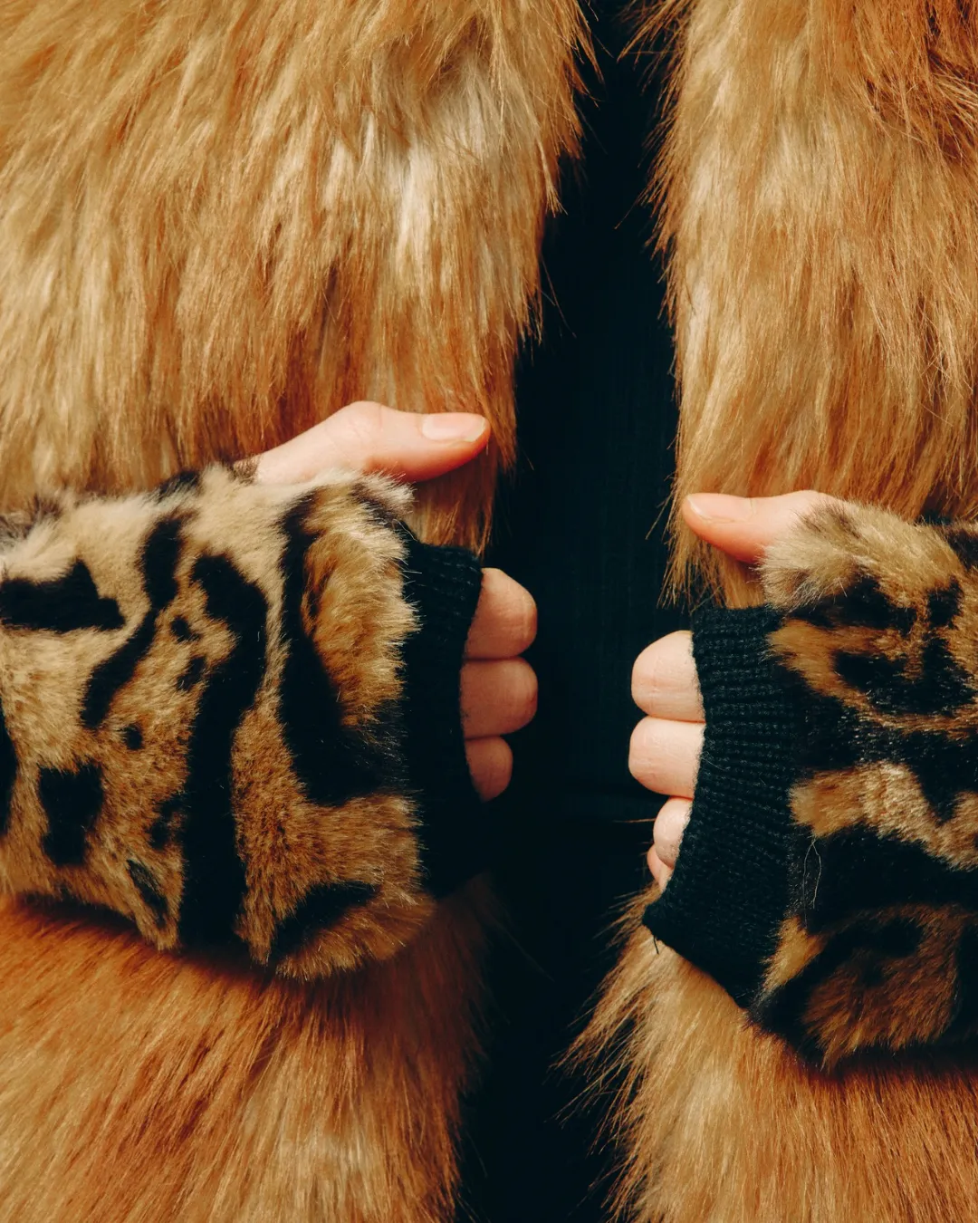 The Buffalo Mittens sold by jocelyn product image thumbnail 2