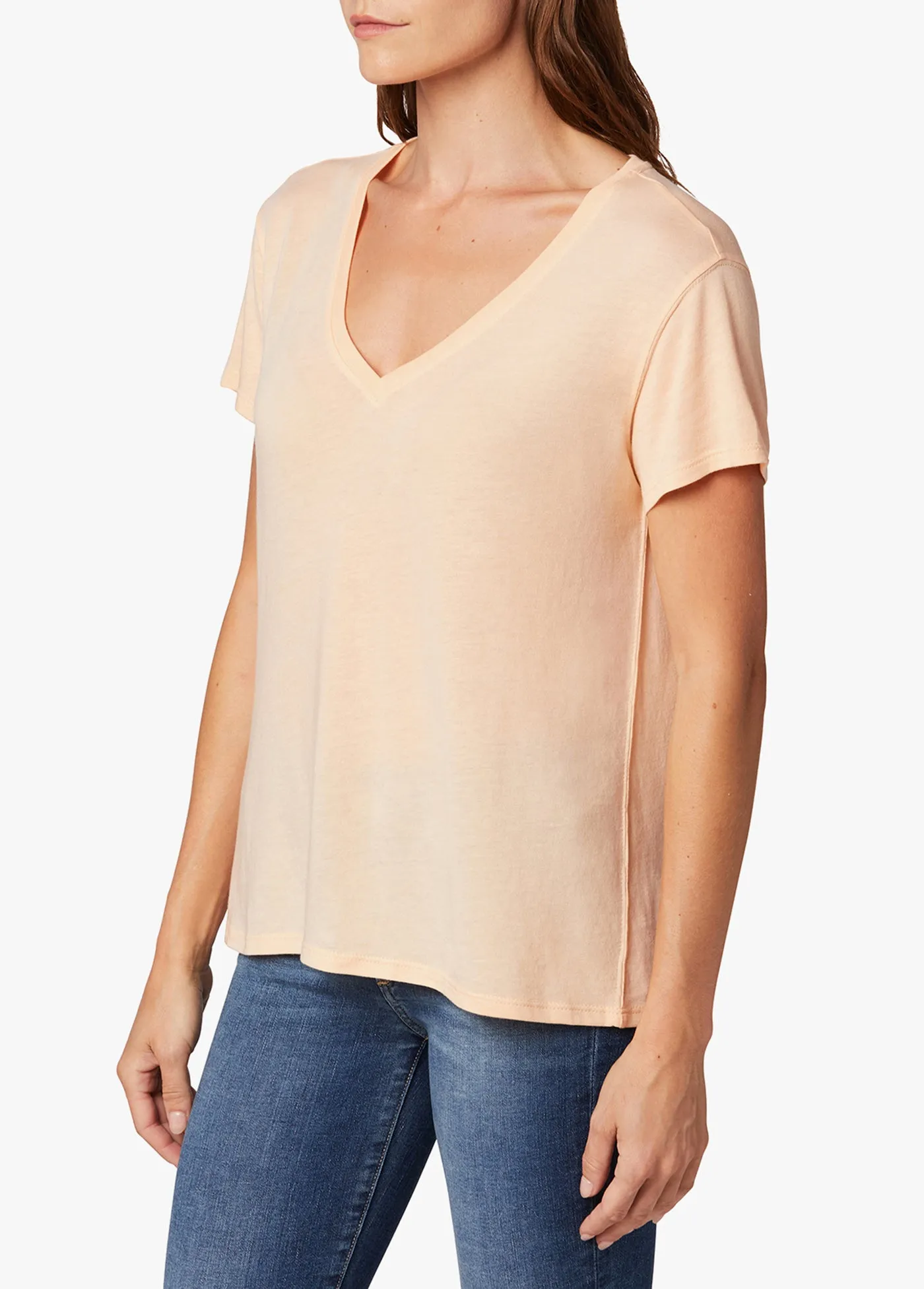 THE RAINE DEEP V-NECK TEE sold by Joe's Jeans product image thumbnail 3