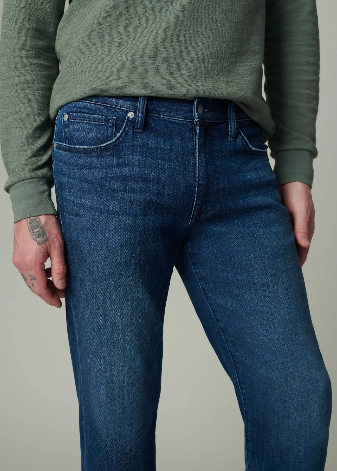 THE CLASSIC 32" sold by Joe's Jeans product image thumbnail 5