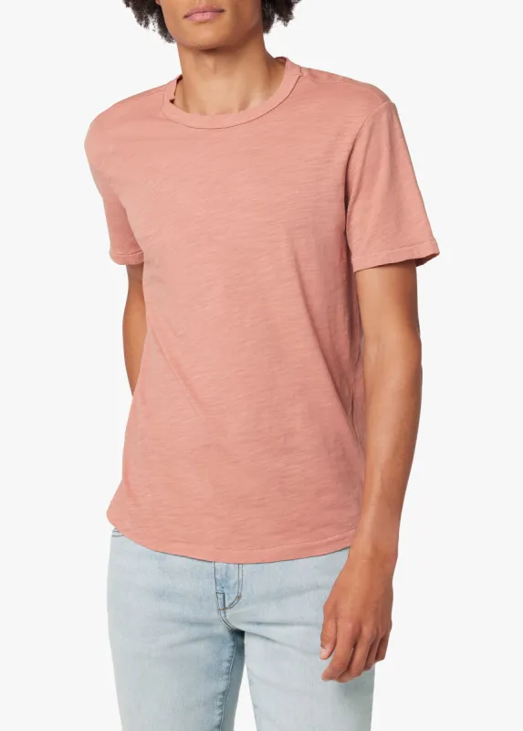 ESSENTIAL CURVED HEM SLUB TEE sold by Joe's Jeans