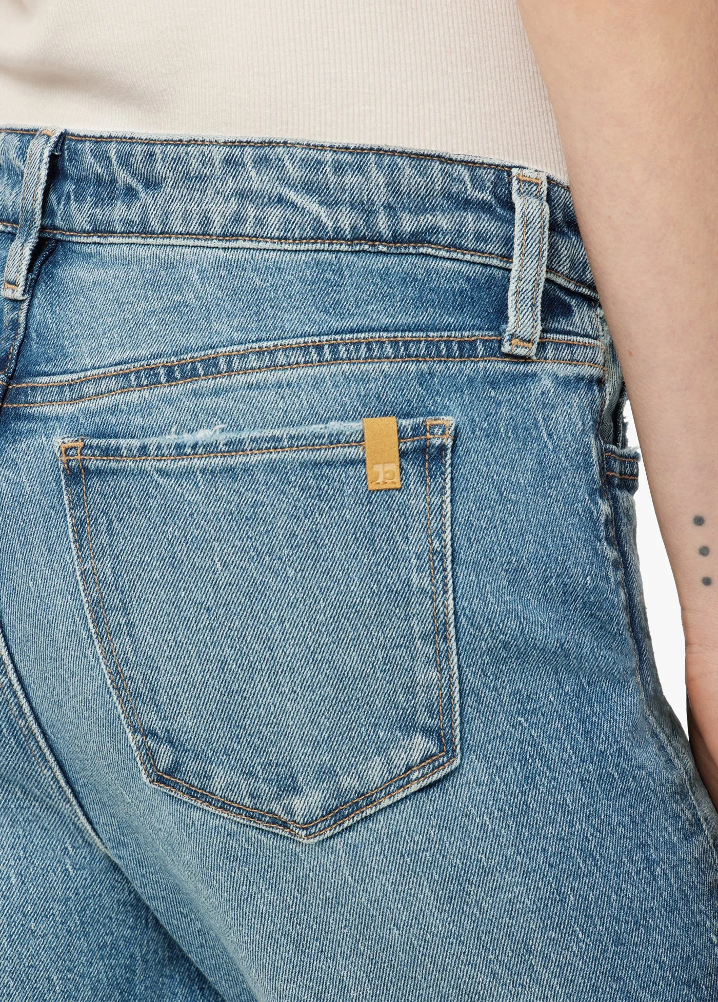 THE LARA sold by Joe's Jeans product image thumbnail 5