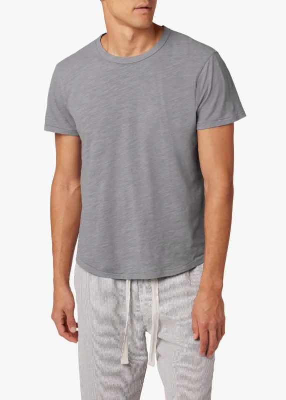 ESSENTIAL CURVED HEM SLUB TEE sold by Joe's Jeans