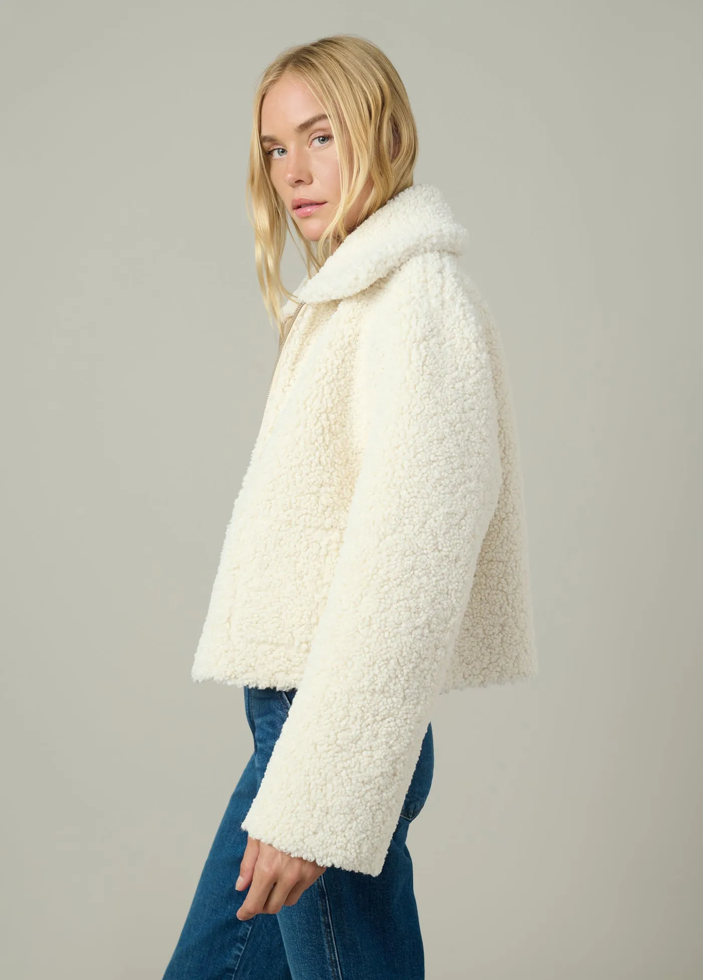 HALLE REVERSIBLE SHERPA JACKET sold by Joe's Jeans product image thumbnail 3