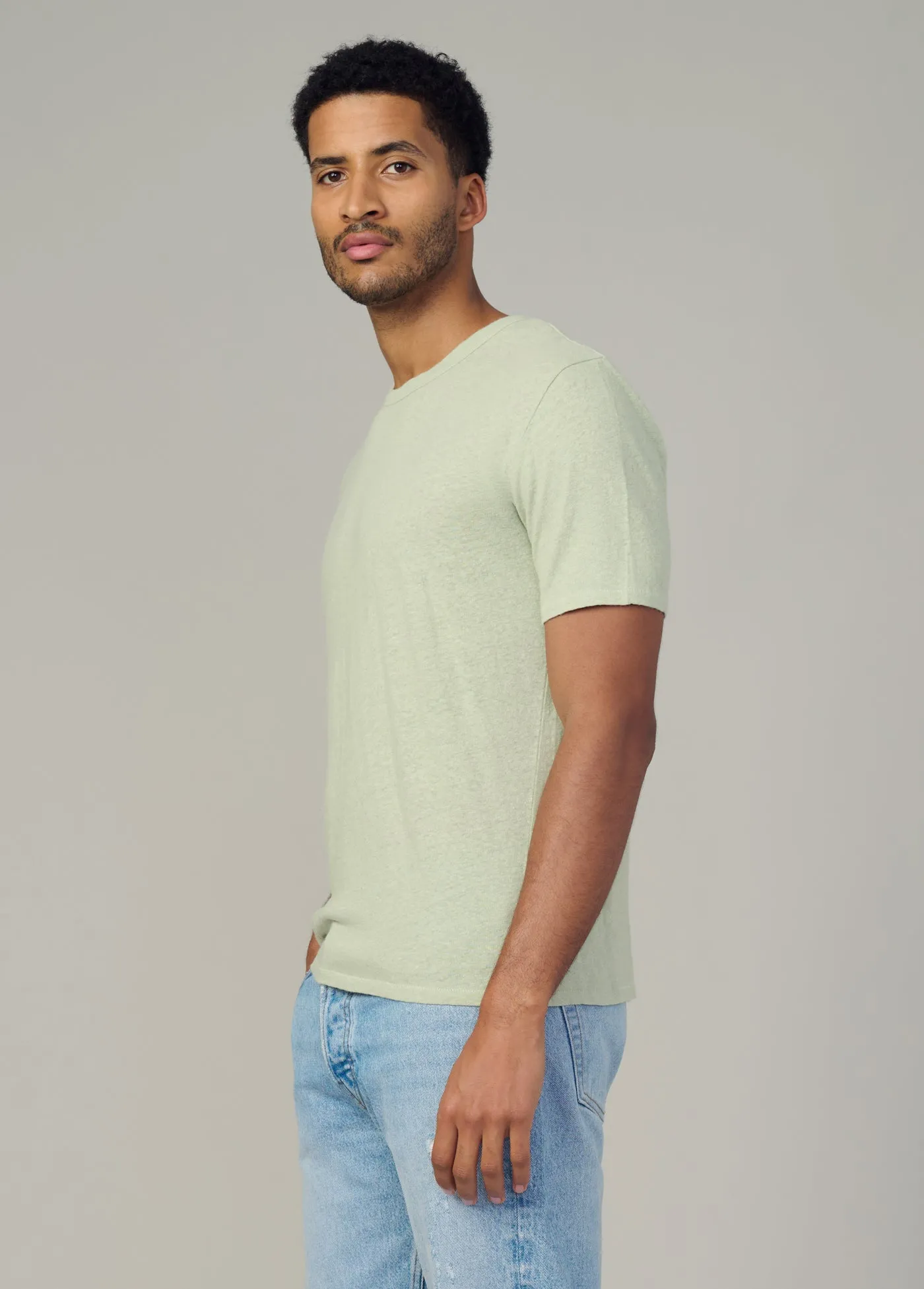 BESPOKE LINEN TEE sold by Joe's Jeans product image thumbnail 3