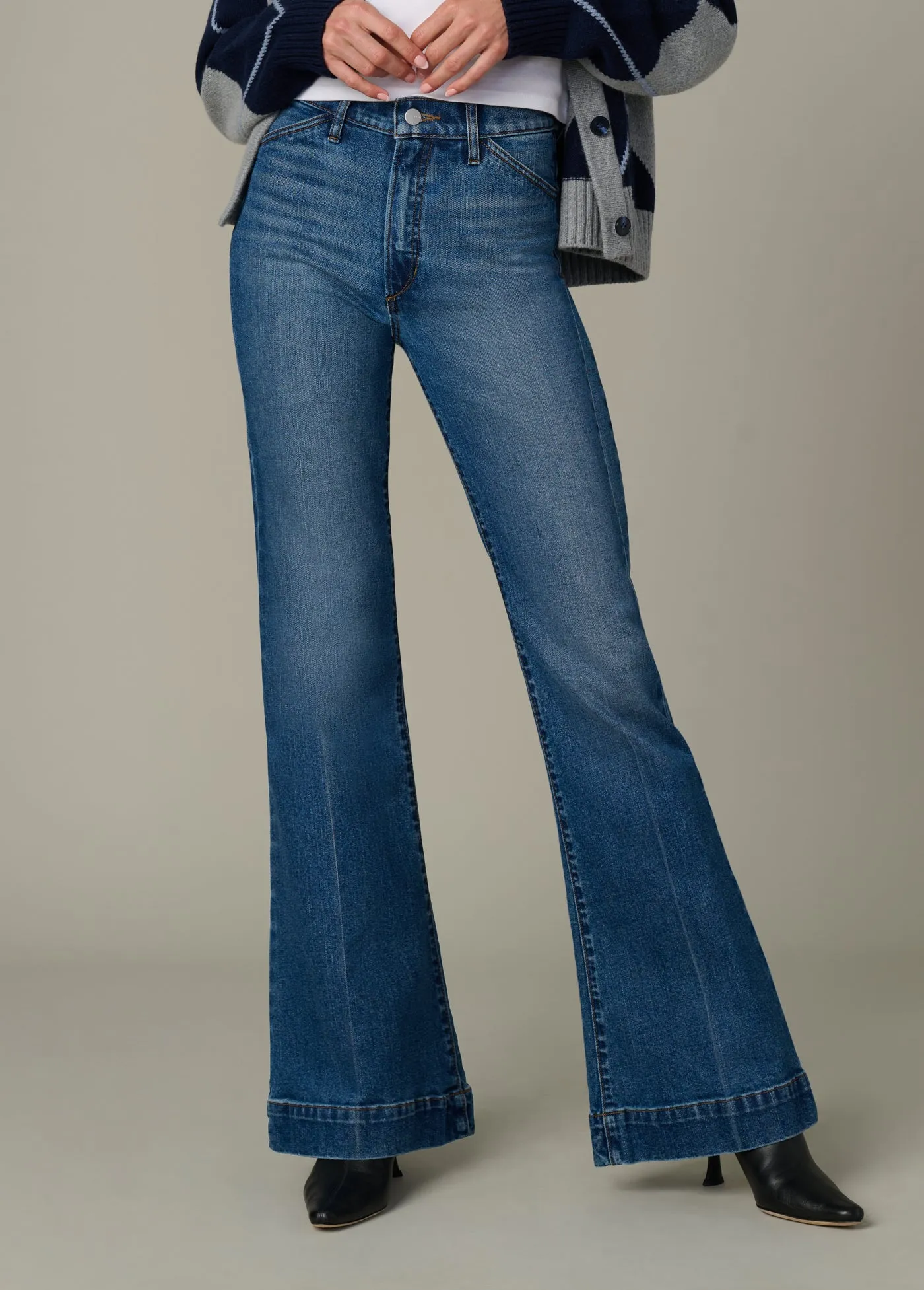 THE MOLLY sold by Joe's Jeans product image thumbnail 2