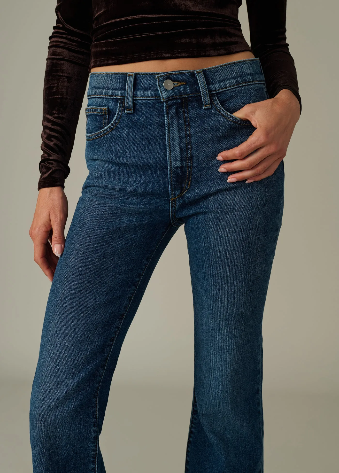 THE MOLLY sold by Joe's Jeans product image thumbnail 5