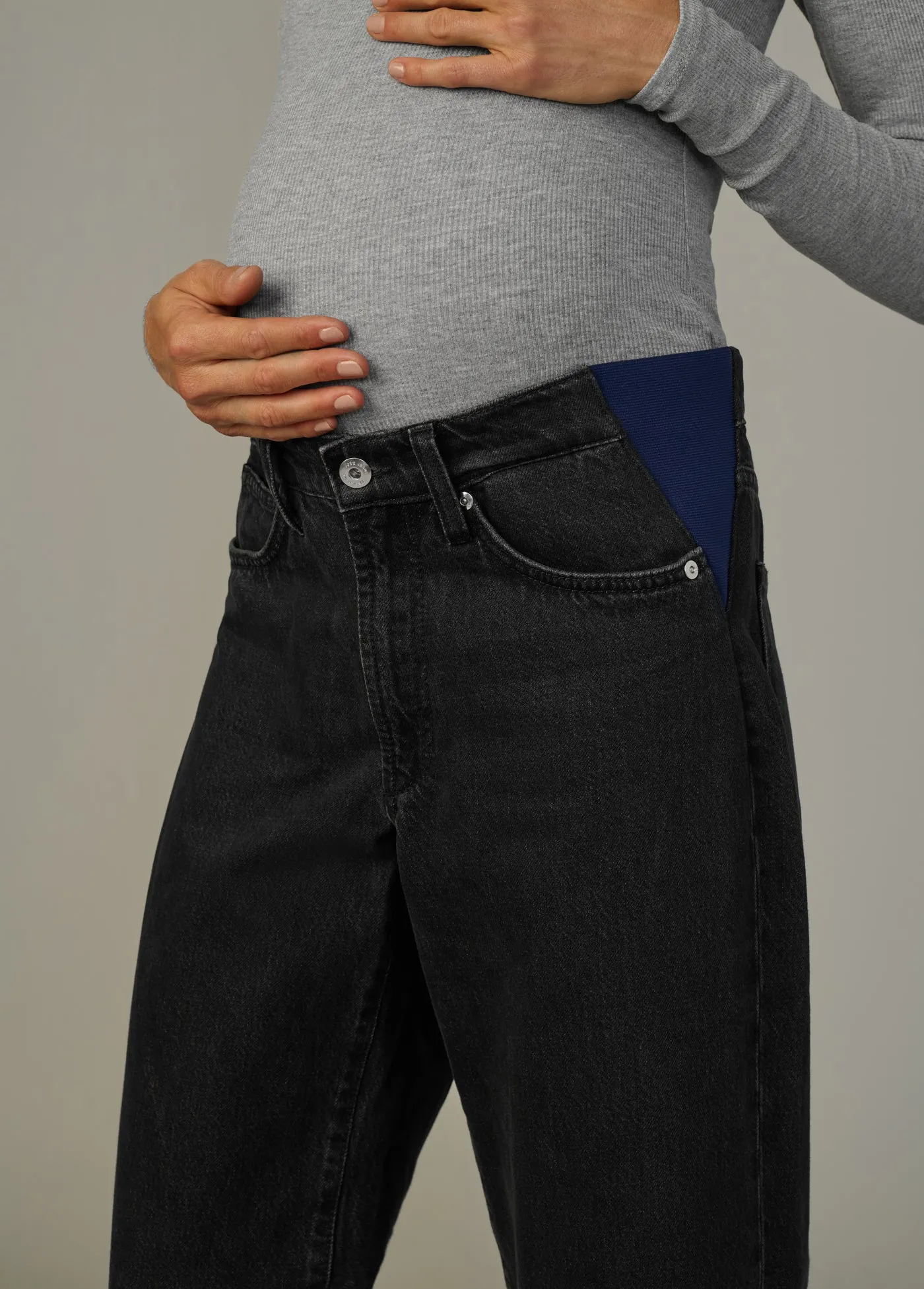 THE RYAN MATERNITY sold by Joe's Jeans product image thumbnail 3