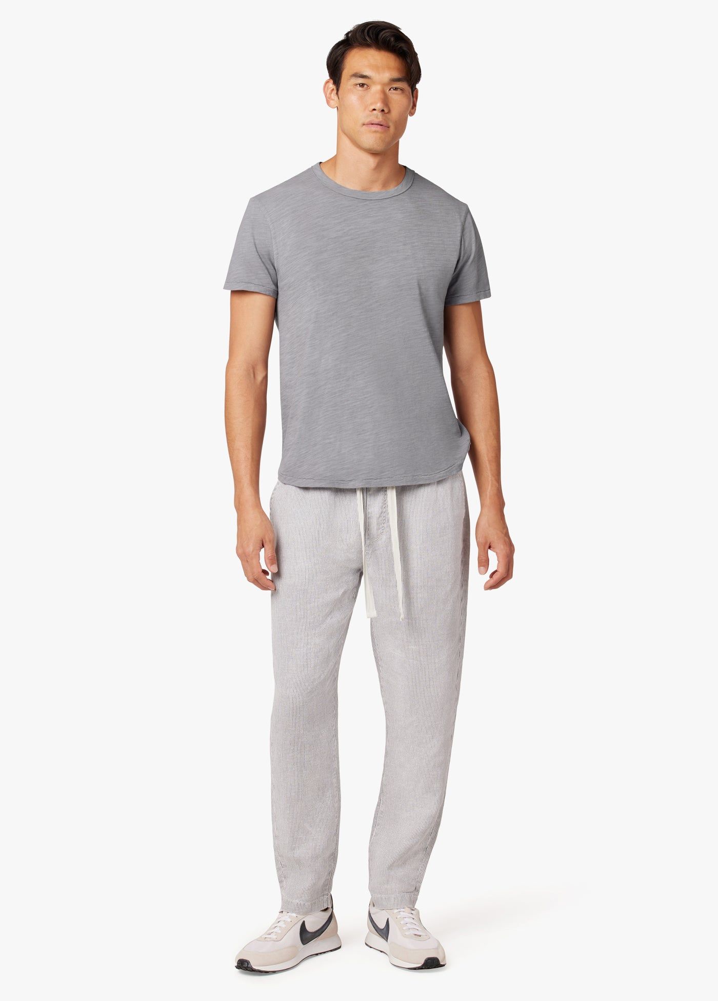 ESSENTIAL CURVED HEM SLUB TEE sold by Joe's Jeans product image thumbnail 5