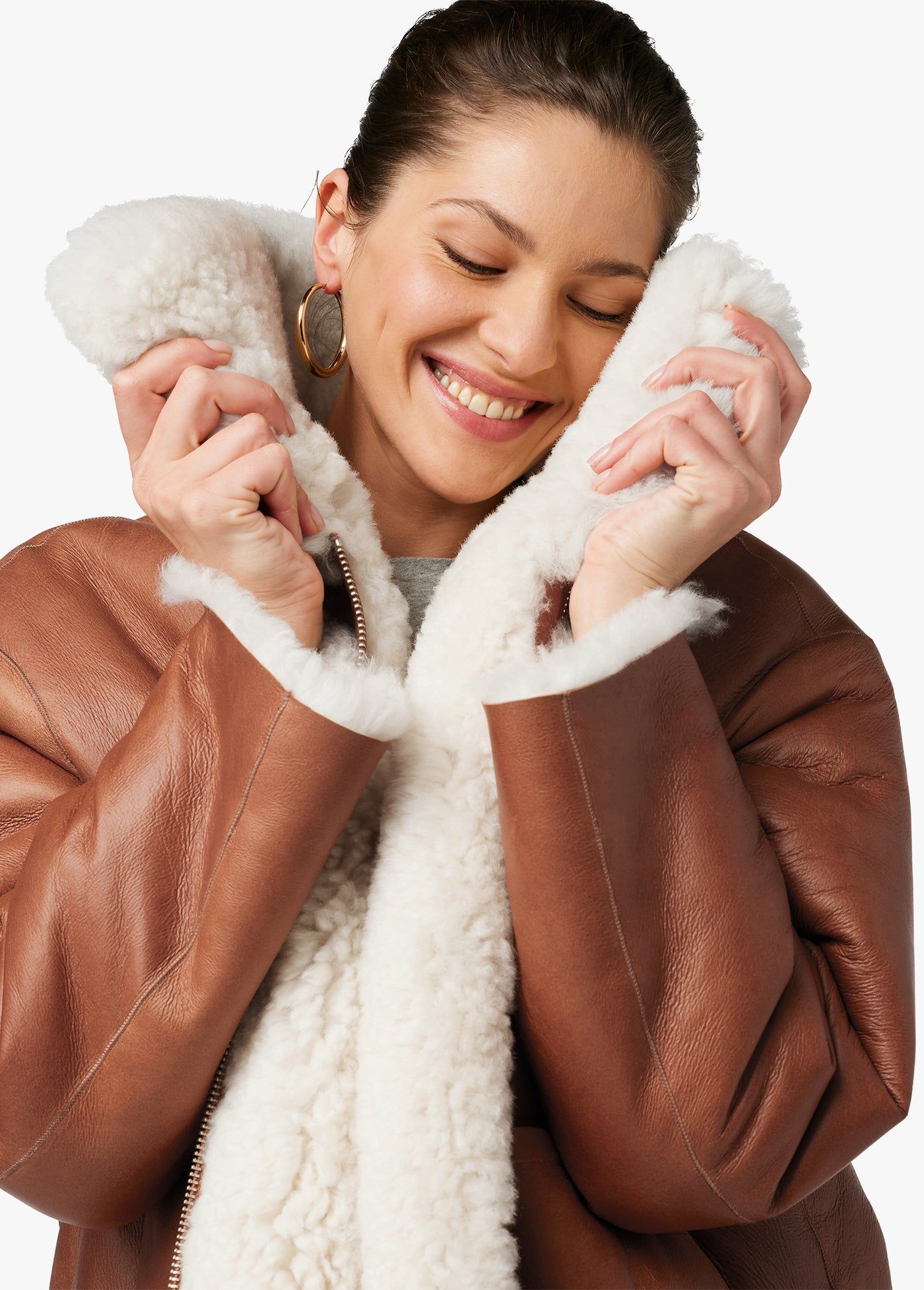 THE LISA REVERSIBLE SHEARLING LEATHER JACKET sold by Joe's Jeans product image thumbnail 9