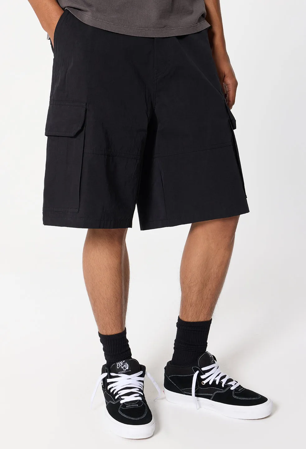 Cotton Southport Cargo Shorts / Black sold by John Elliott product image thumbnail 2