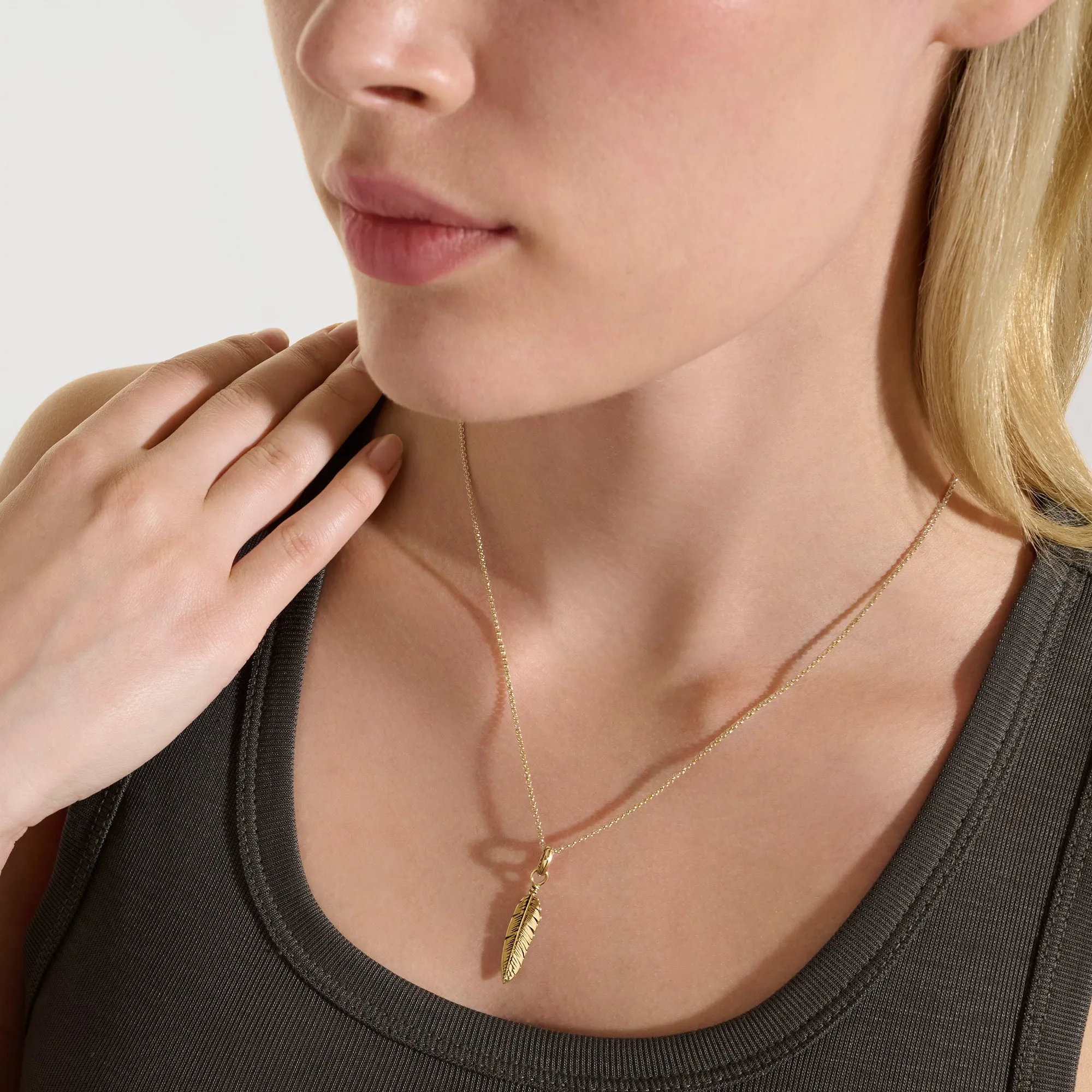 Feather Talisman Necklace, Gold, Diamonds|NGGX9012092DI sold by John Hardy product image thumbnail 4