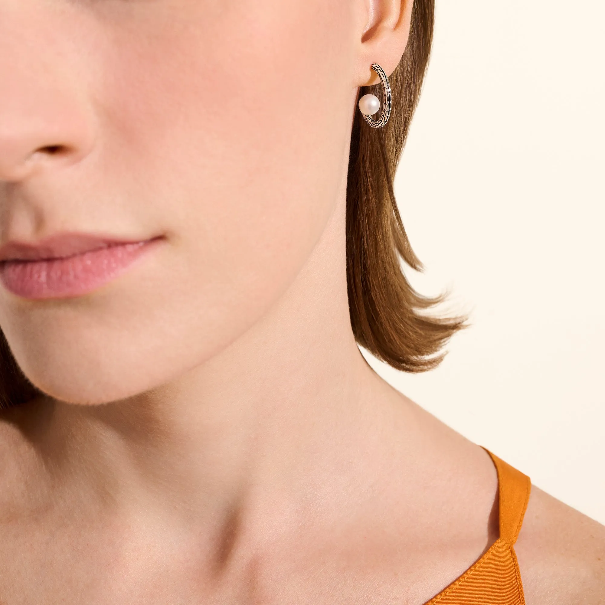 JH Essential Pearl Hoop Earring, Sterling Silver, 20MM|EB987271 sold by John Hardy product image thumbnail 5