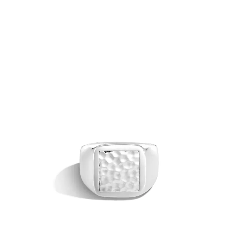 Classic Chain Hammered Signet Ring|RB97021 sold by John Hardy
