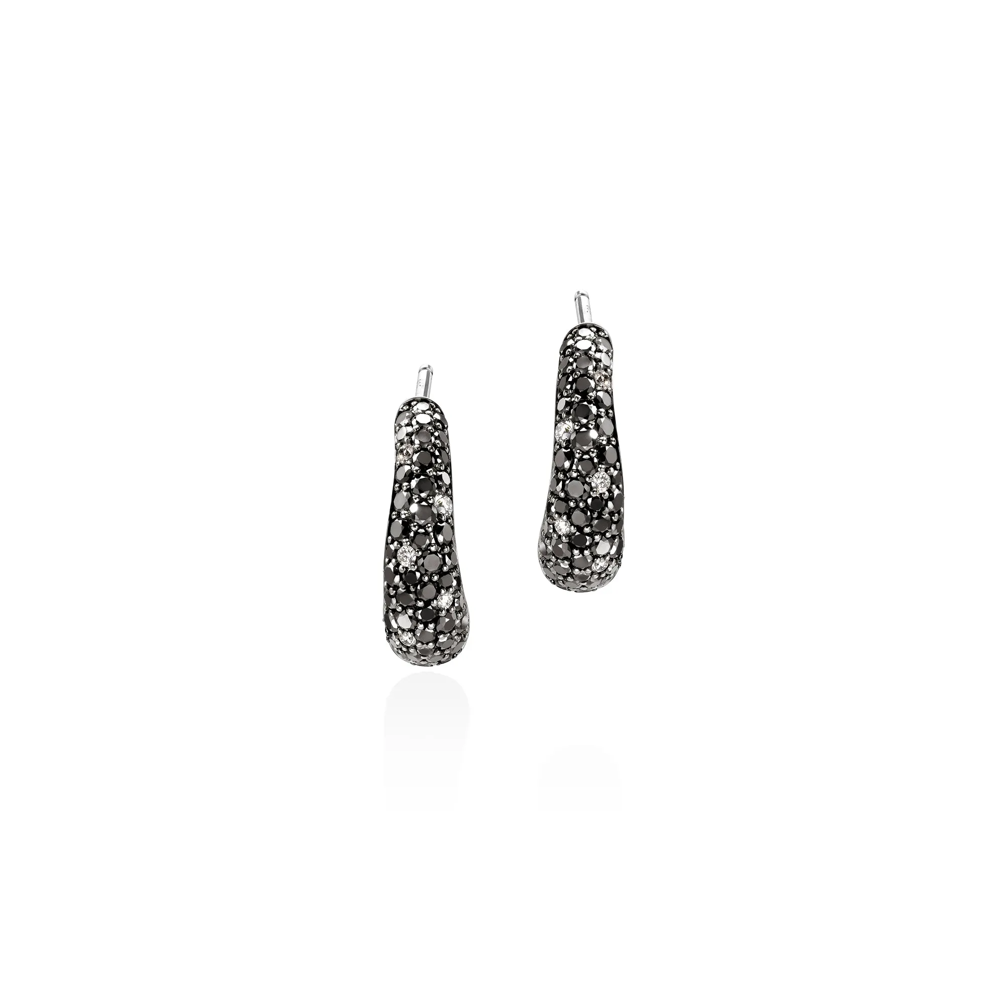 Surf Hoop Earring, Sterling Silver, Black Sand Diamond Pavé, 16MM|EBP90112322MDI sold by John Hardy