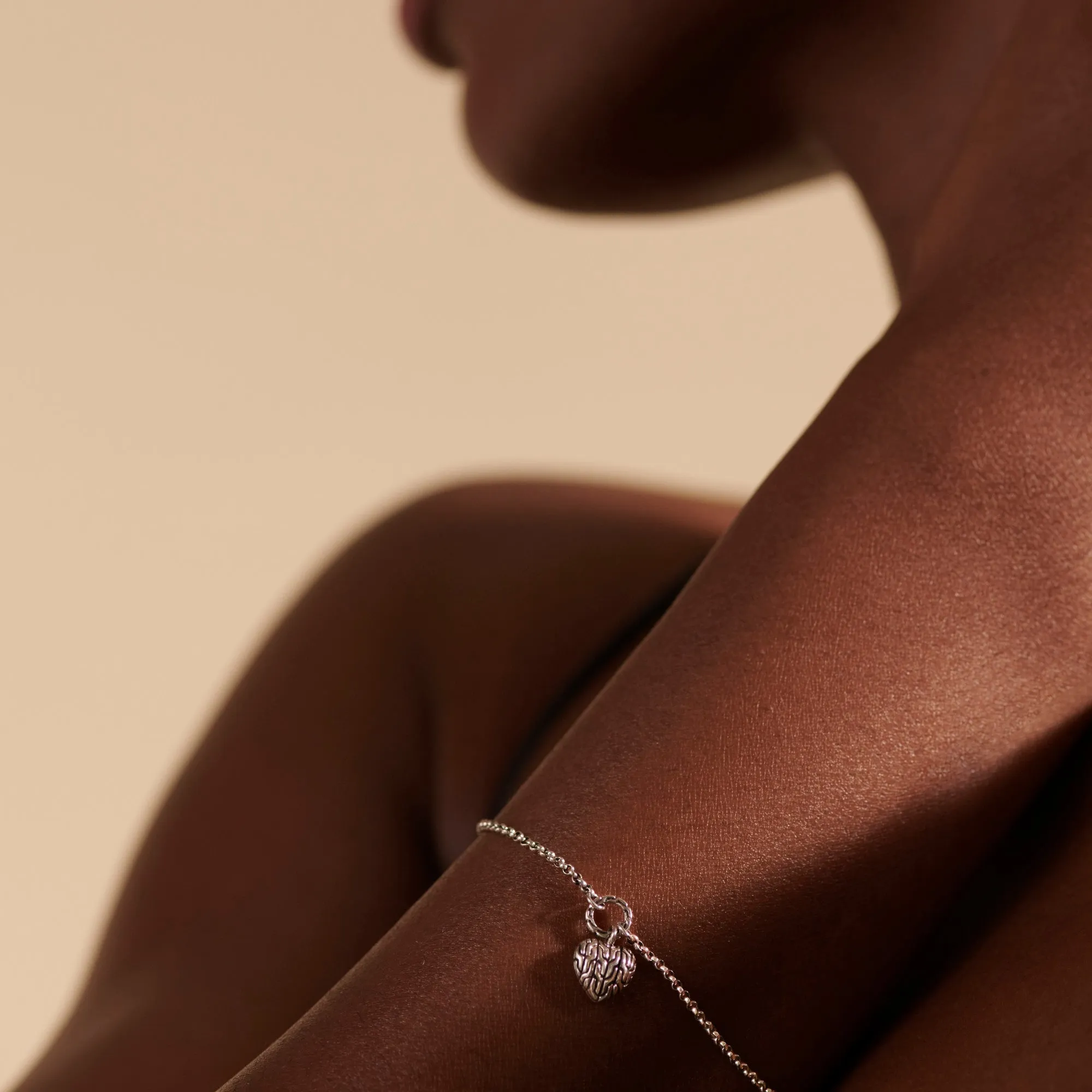 Classic Chain Heart Charm Bracelet|BB900087 sold by John Hardy product image thumbnail 3