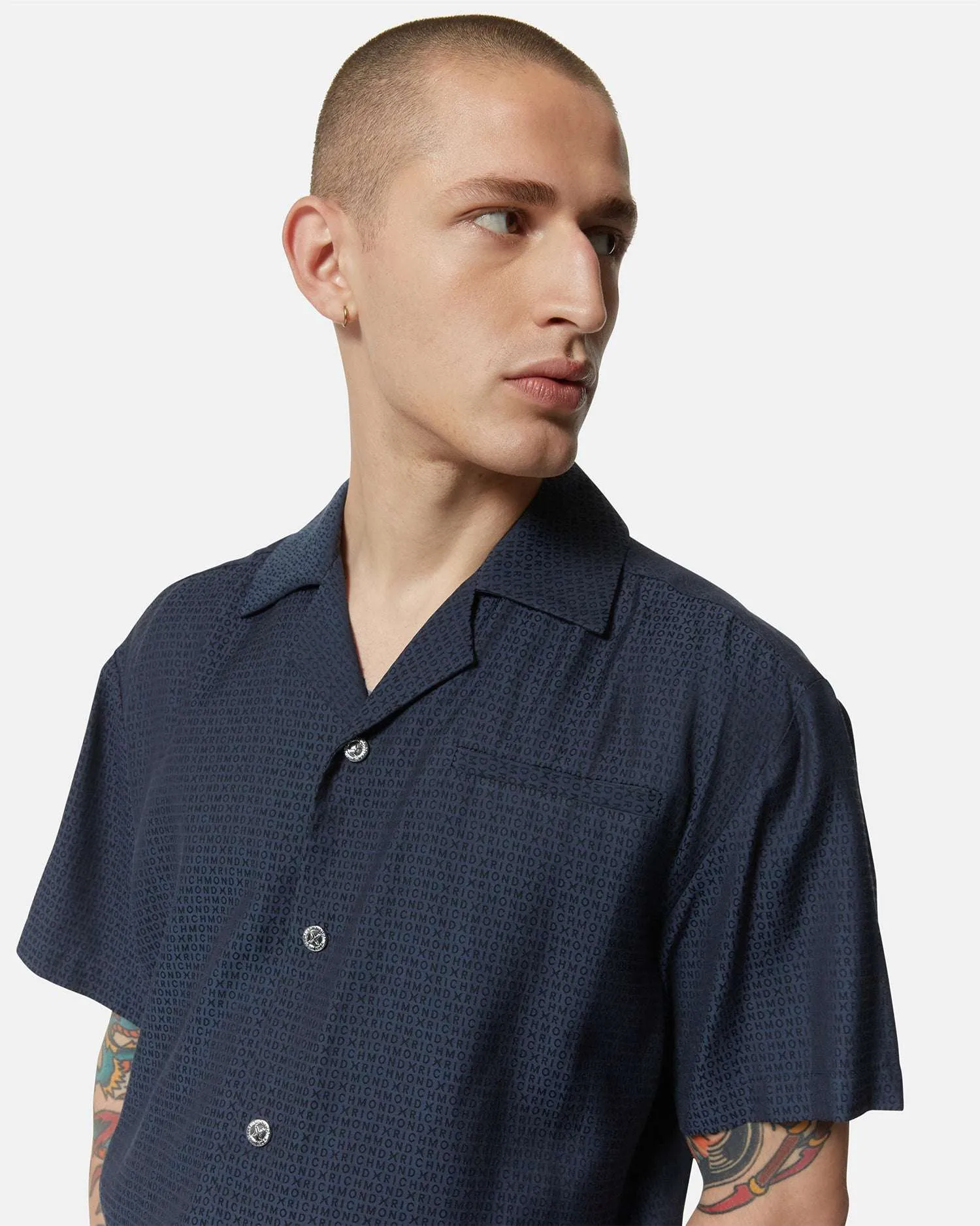 Camicia a maniche corte con colletto cubano in tessuto leggero sold by John Richmond product image thumbnail 2