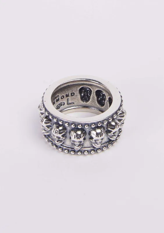 Anello dettaglio skull made by John Richmond