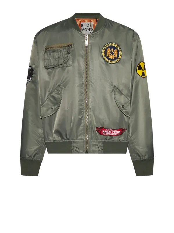 Bomber con patch applicate e design military-inspired made by John Richmond