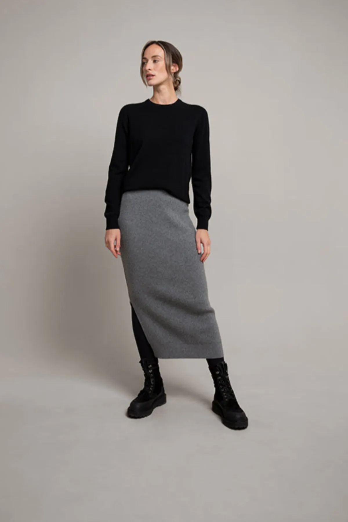 Mid Grey Ribbed Cashmere Tube Skirt sold by Johnstons of Elgin