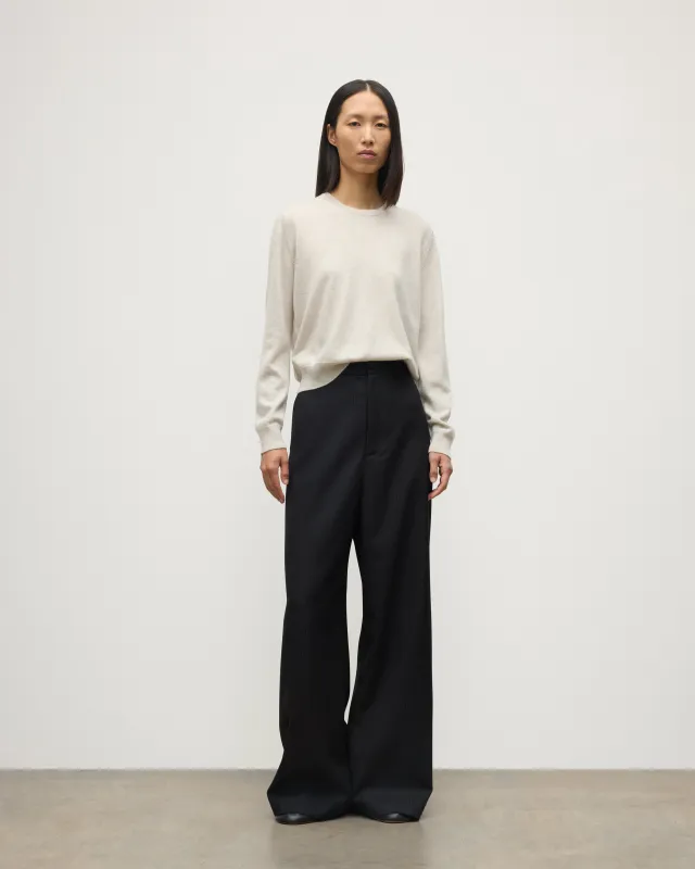 Lunan Natural Classic Cashmere Crew Jumper sold by Johnstons of Elgin