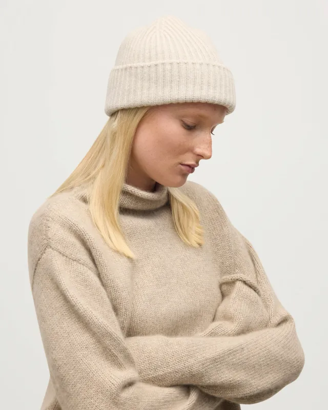 Lovat Natural Cashmere Hat made by Johnstons of Elgin