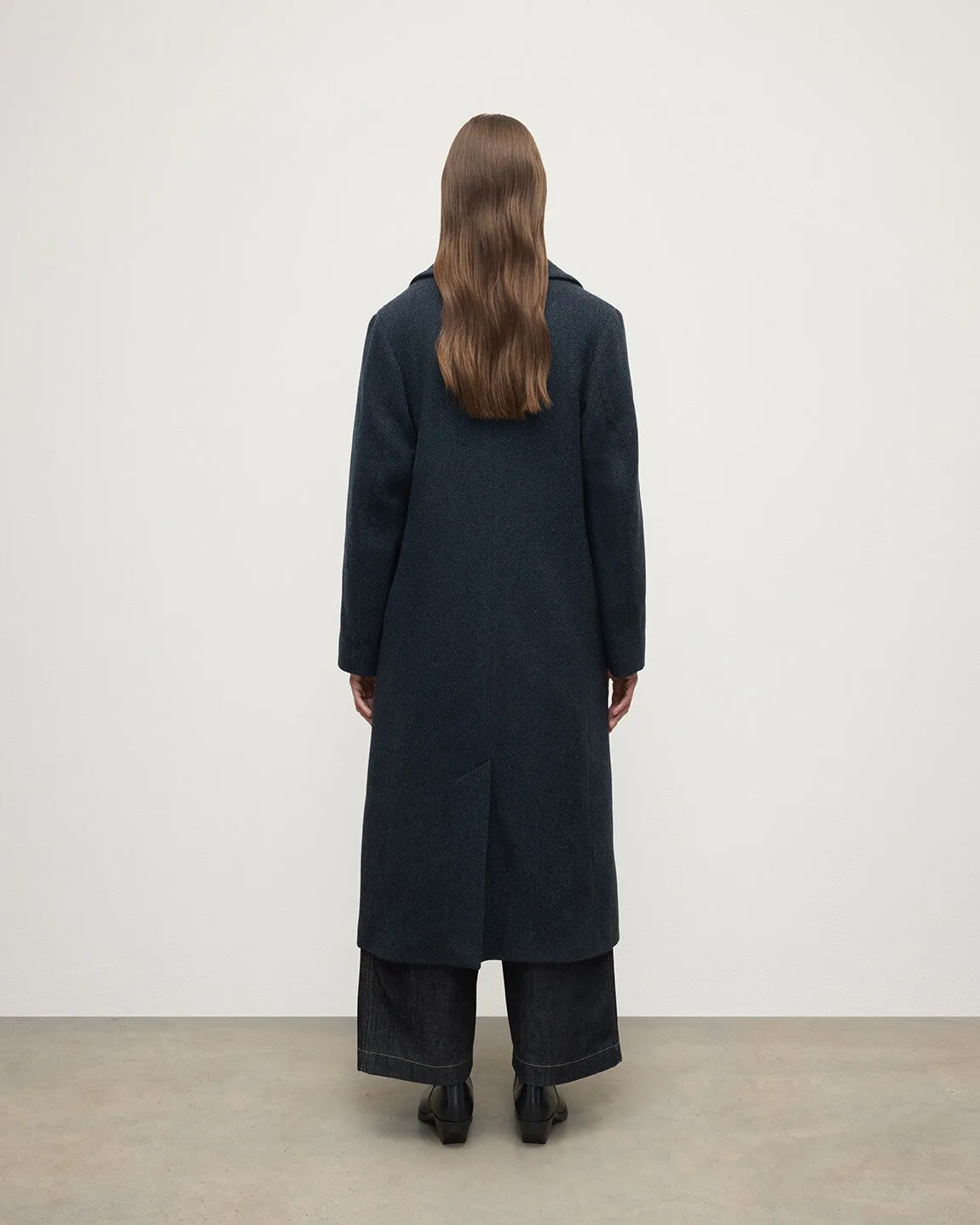 The Great Coat in Green sold by Johnstons of Elgin product image thumbnail 4