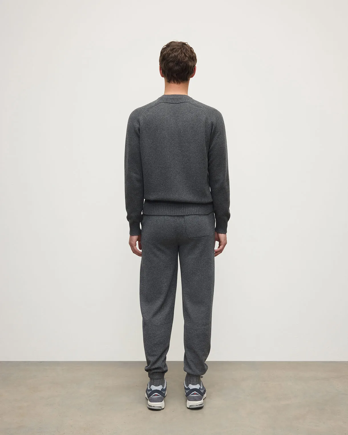 Kirk Mid Grey Cashmere Sweatpants sold by Johnstons of Elgin product image thumbnail 4