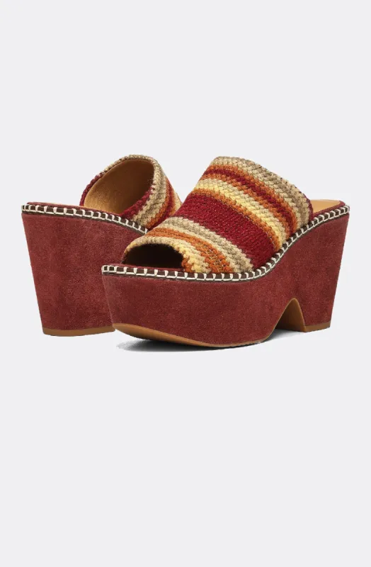 Pendant Platform made by Joie